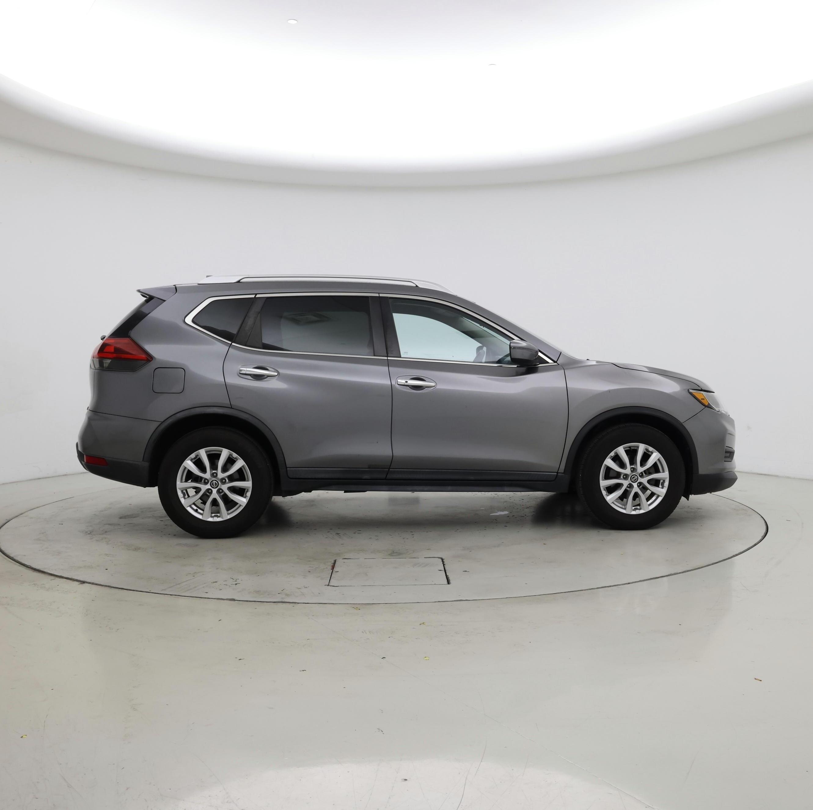 Thumbnail: 2018 Nissan Rogue - 7
