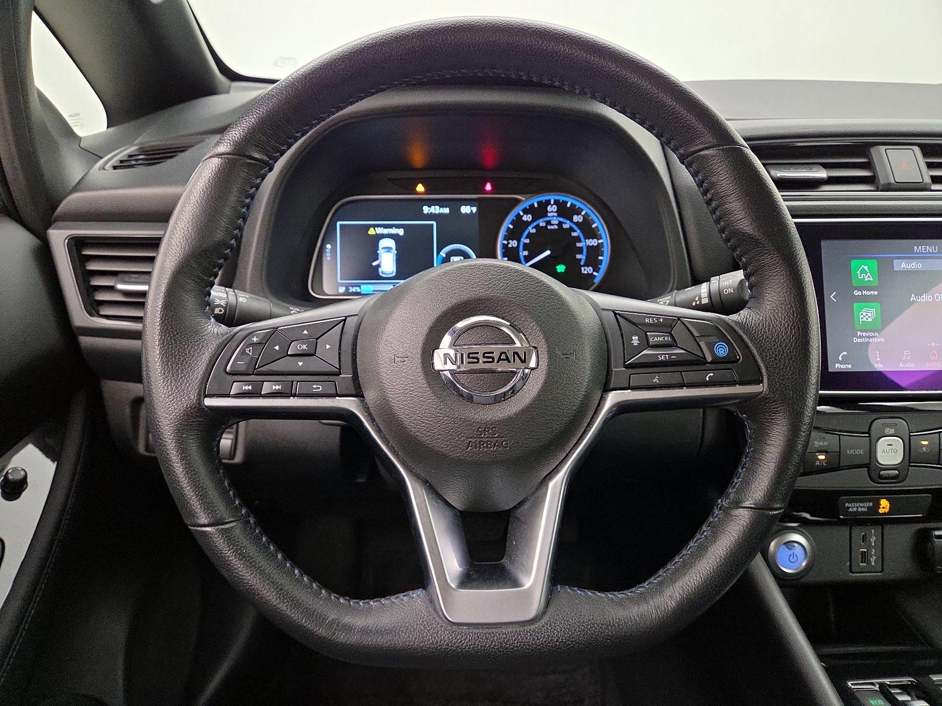 Thumbnail: 2020 Nissan Leaf - 10