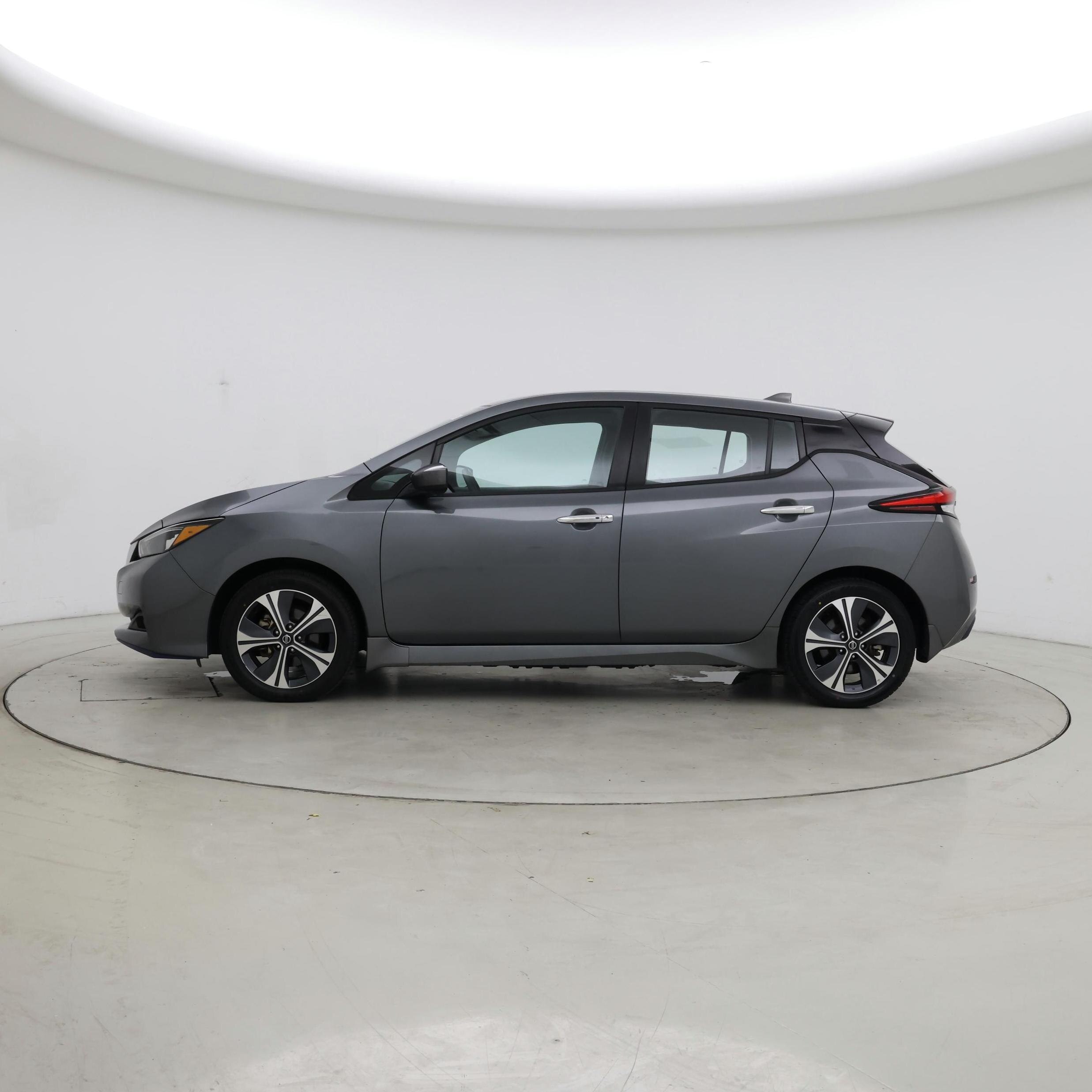 Thumbnail: 2020 Nissan Leaf - 3
