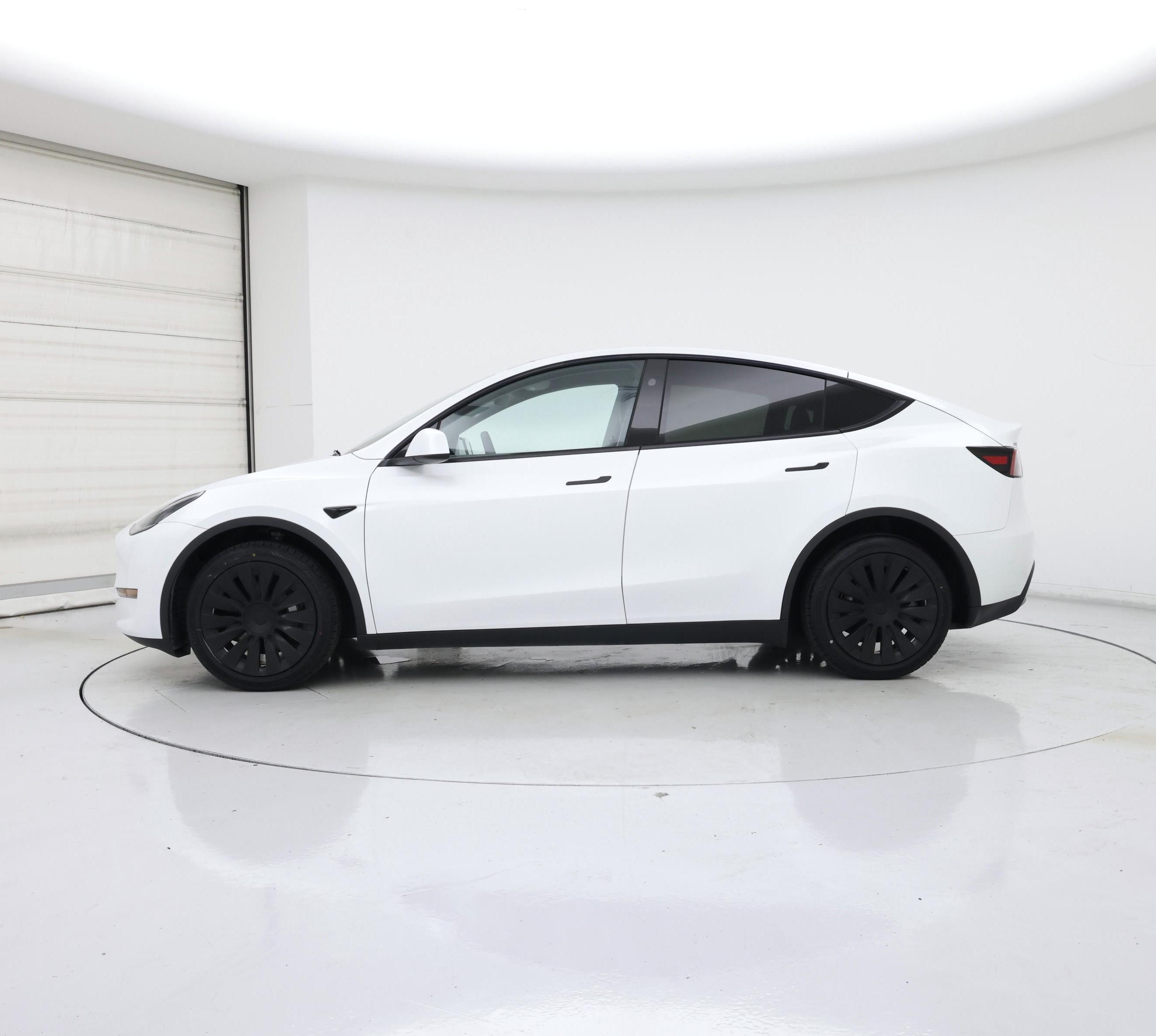 Thumbnail: 2023 Tesla Model Y - 3