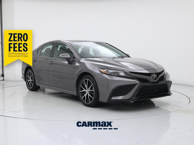 Gray 2023 Toyota Camry SE FWD Sedan Front-Wheel Drive Automatic