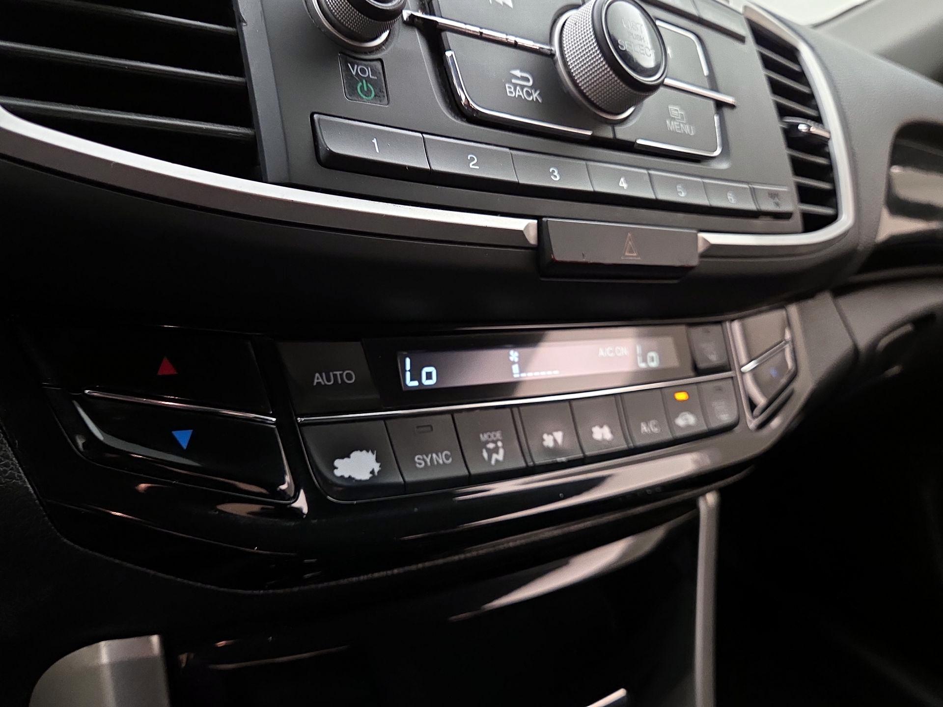 Thumbnail: 2017 Honda Accord - 16