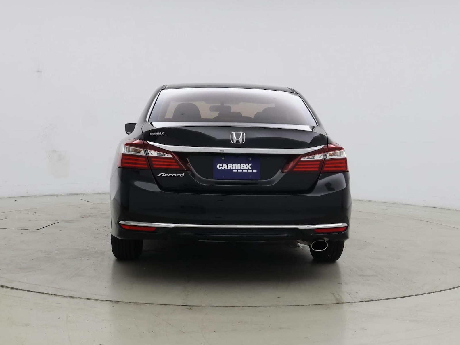 2017 Honda Accord LX - Photo 7