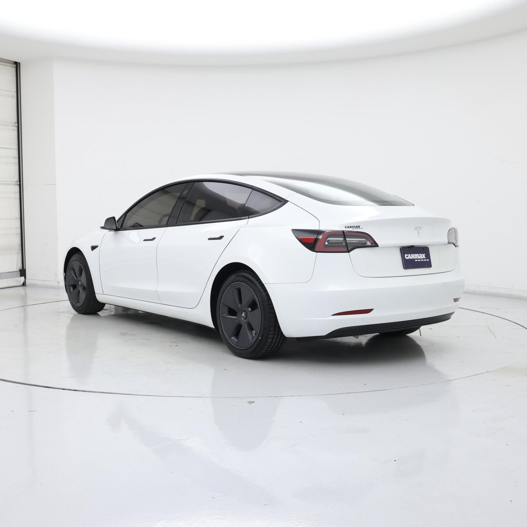 Thumbnail: 2023 Tesla Model 3 - 2