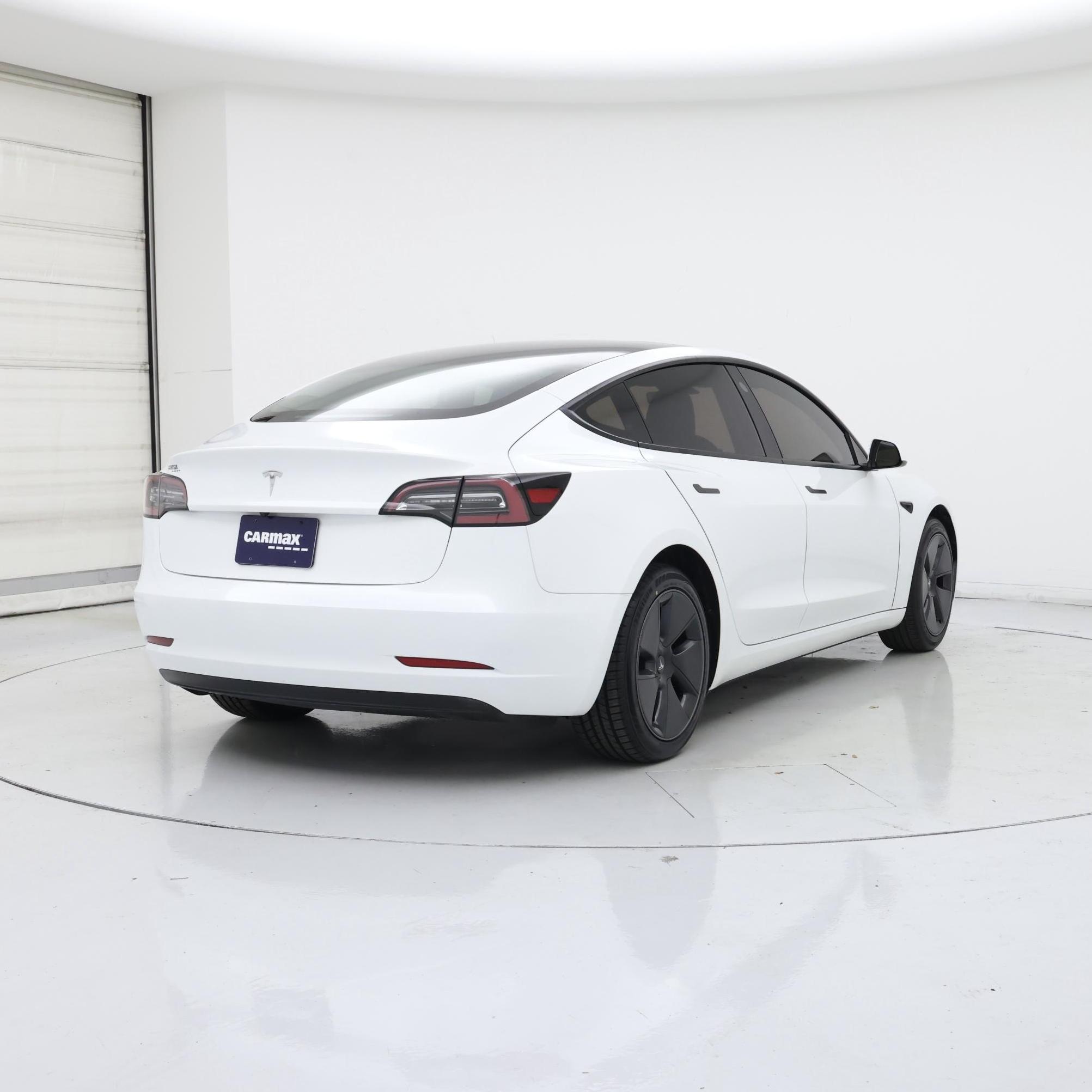Thumbnail: 2023 Tesla Model 3 - 8