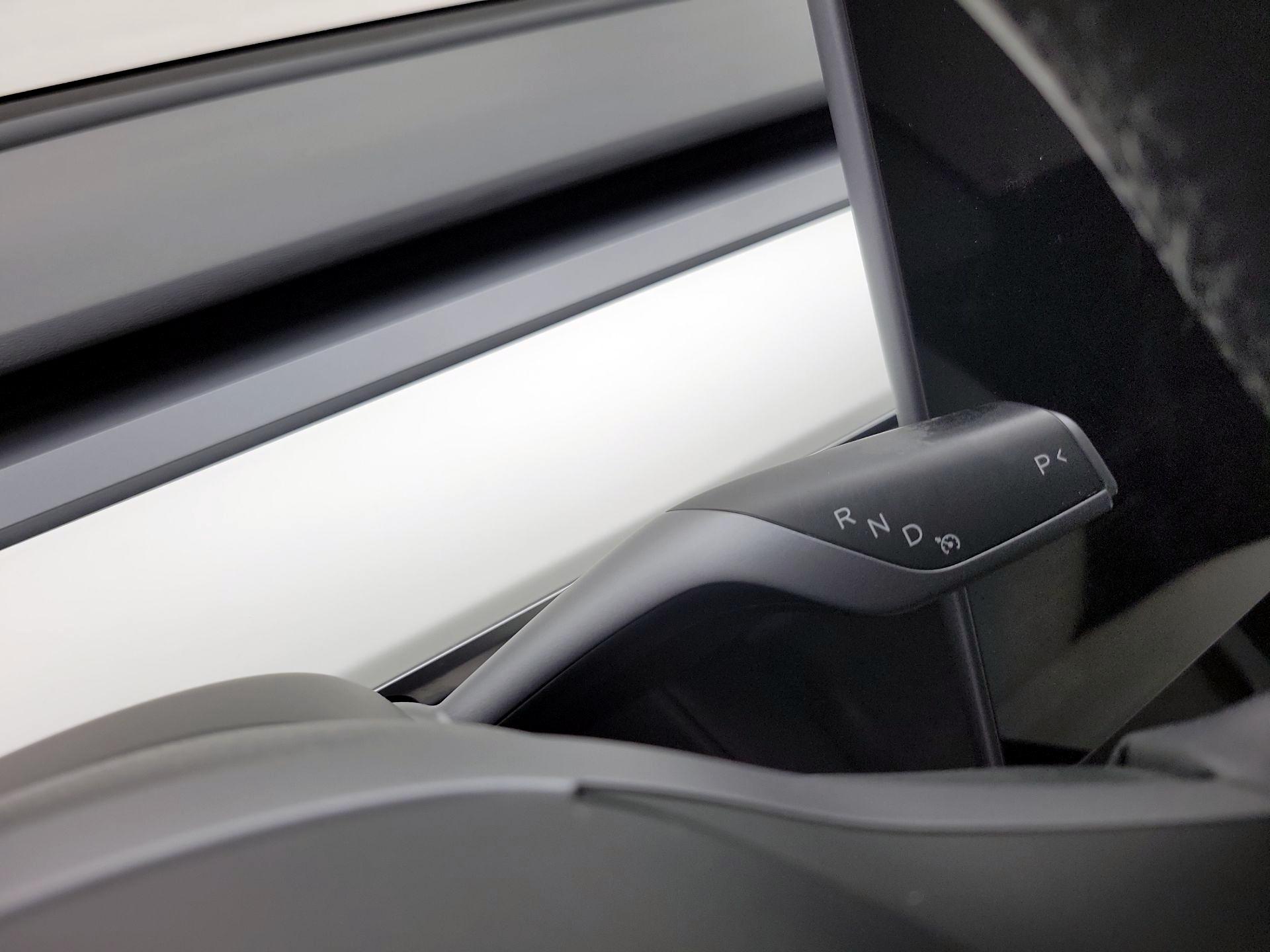 Thumbnail: 2023 Tesla Model 3 - 16