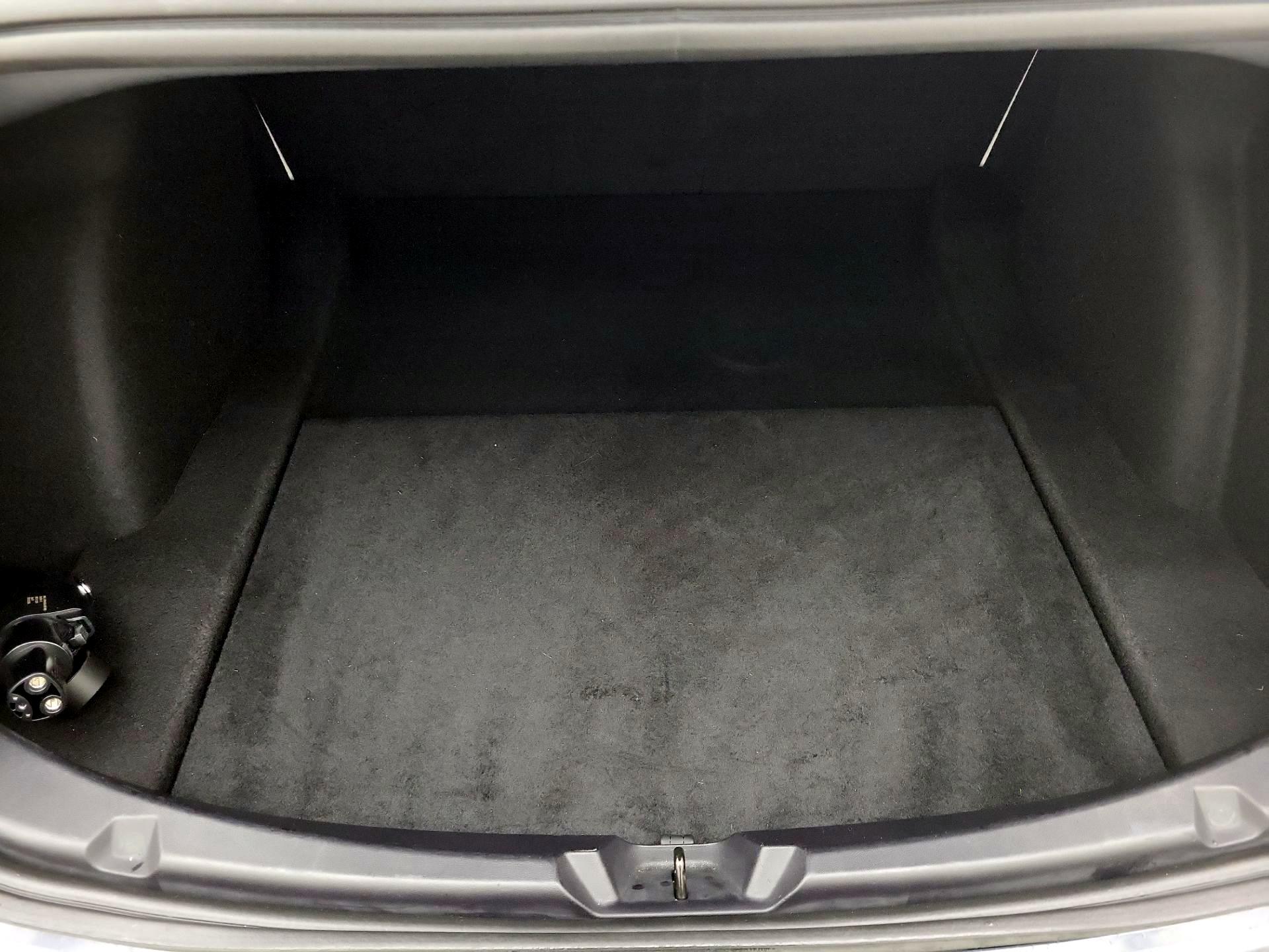 Thumbnail: 2023 Tesla Model 3 - 19