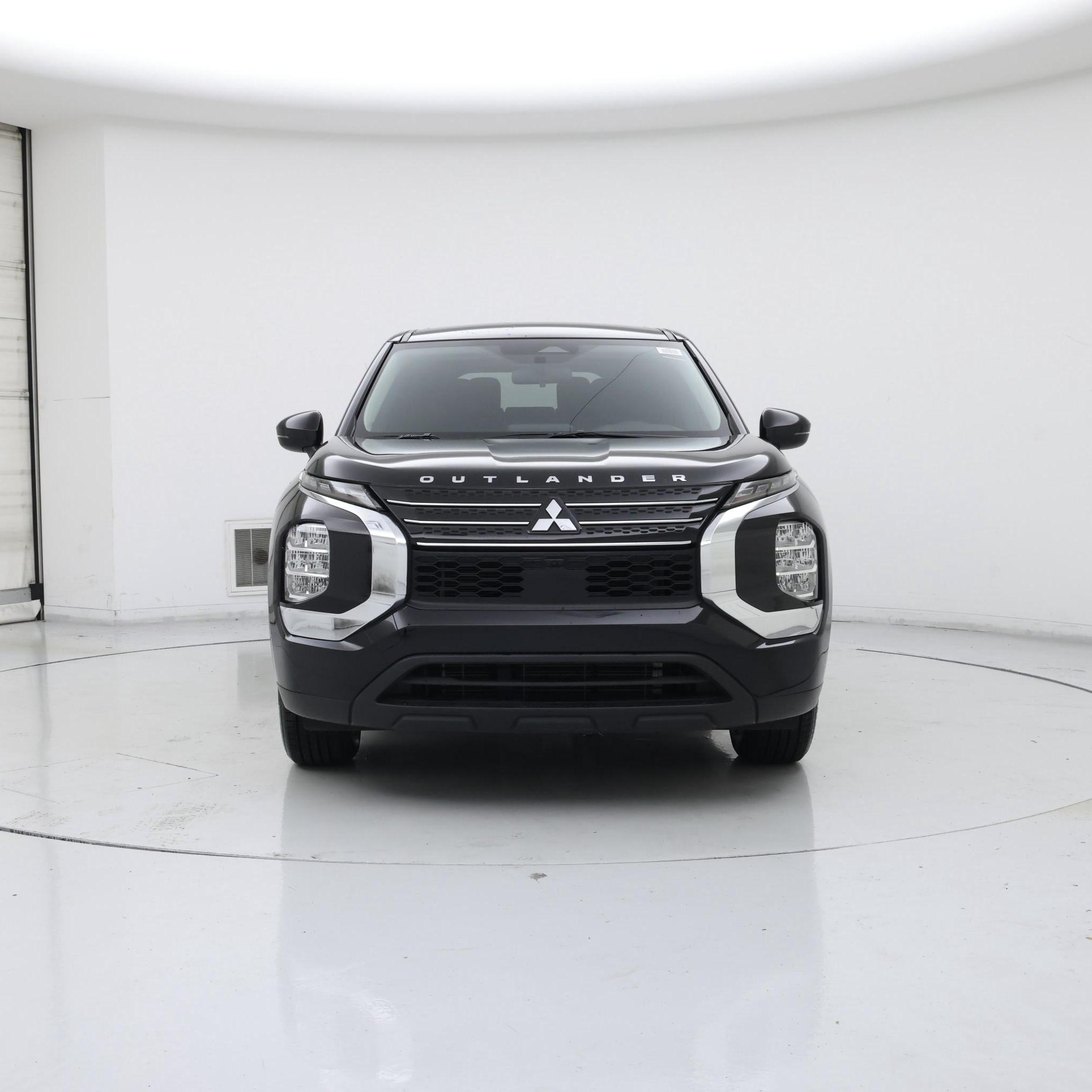 Thumbnail: 2023 Mitsubishi Outlander - 5