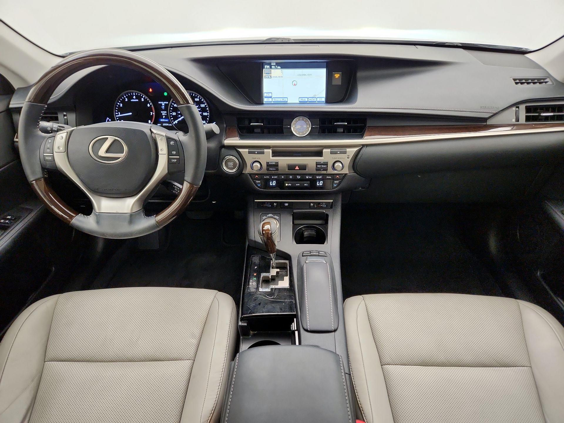 Thumbnail: 2014 Lexus ES - 9