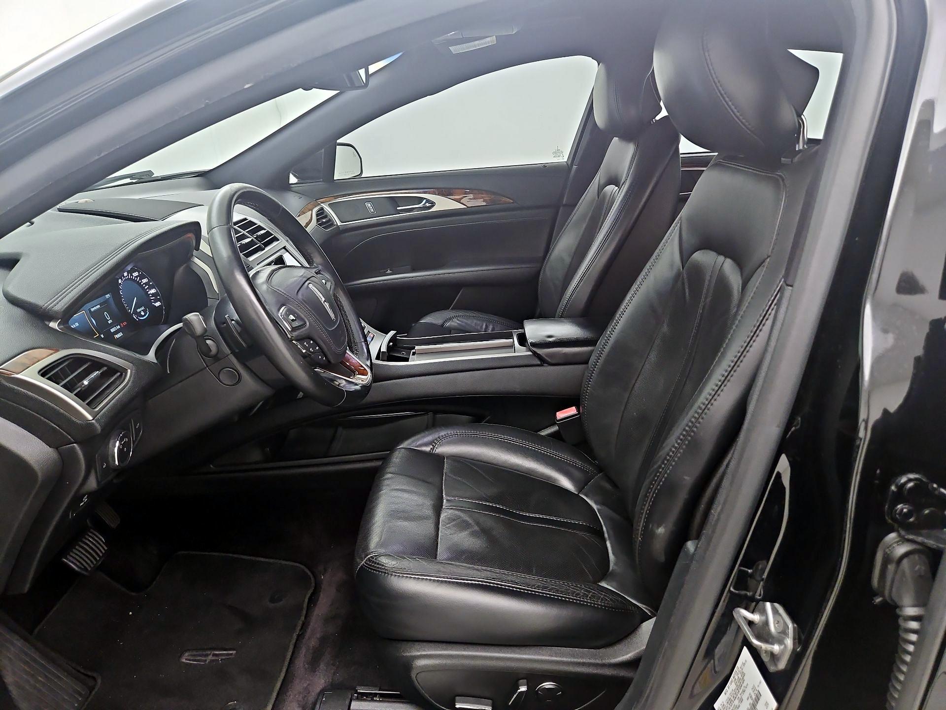 Thumbnail: 2017 Lincoln MKZ - 11