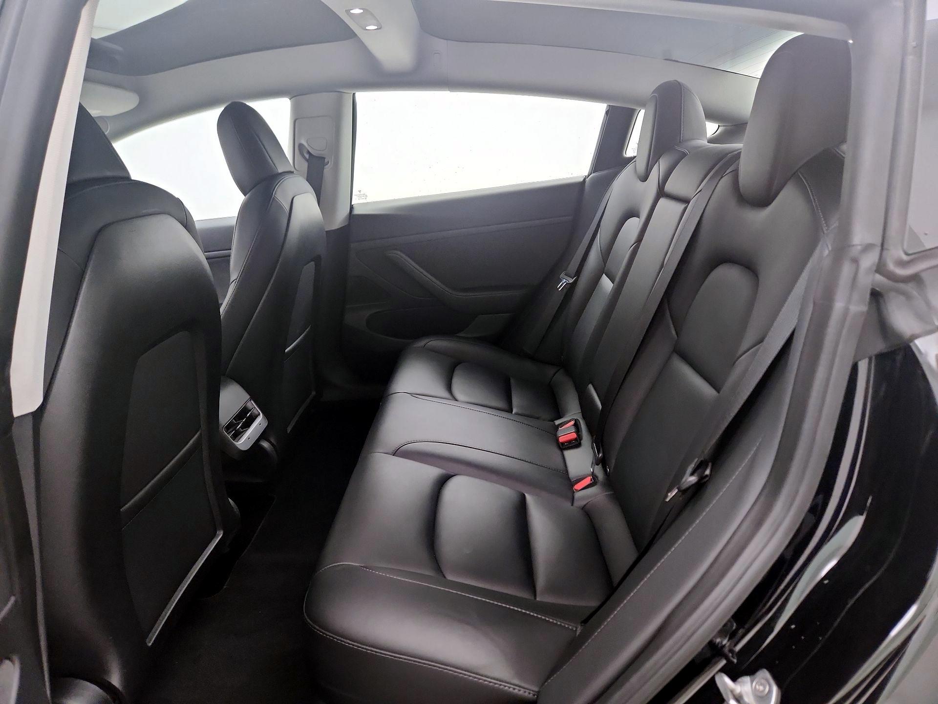 Thumbnail: 2021 Tesla Model 3 - 20