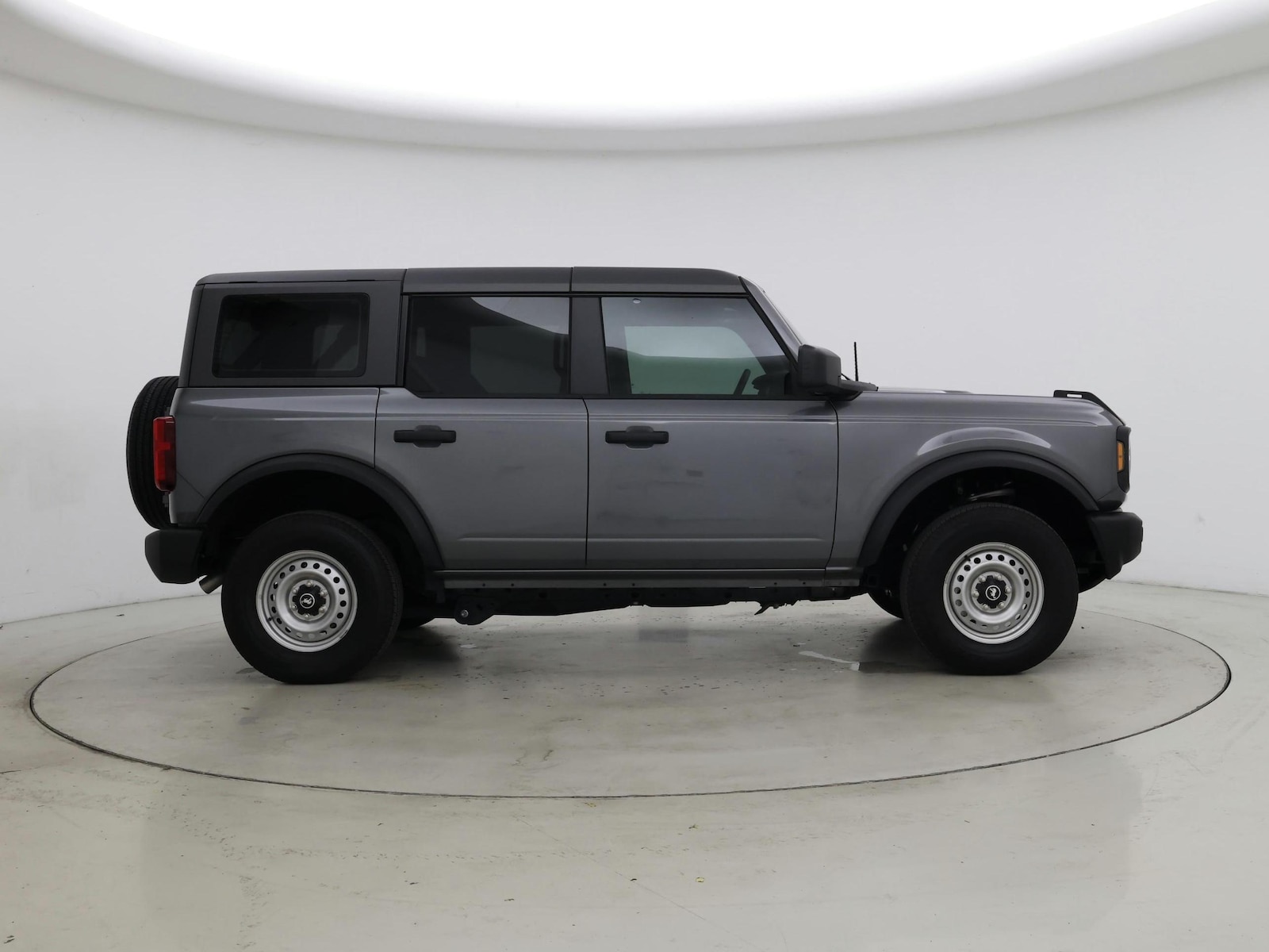 2025 Ford Bronco 4-Door Base - Photo 8