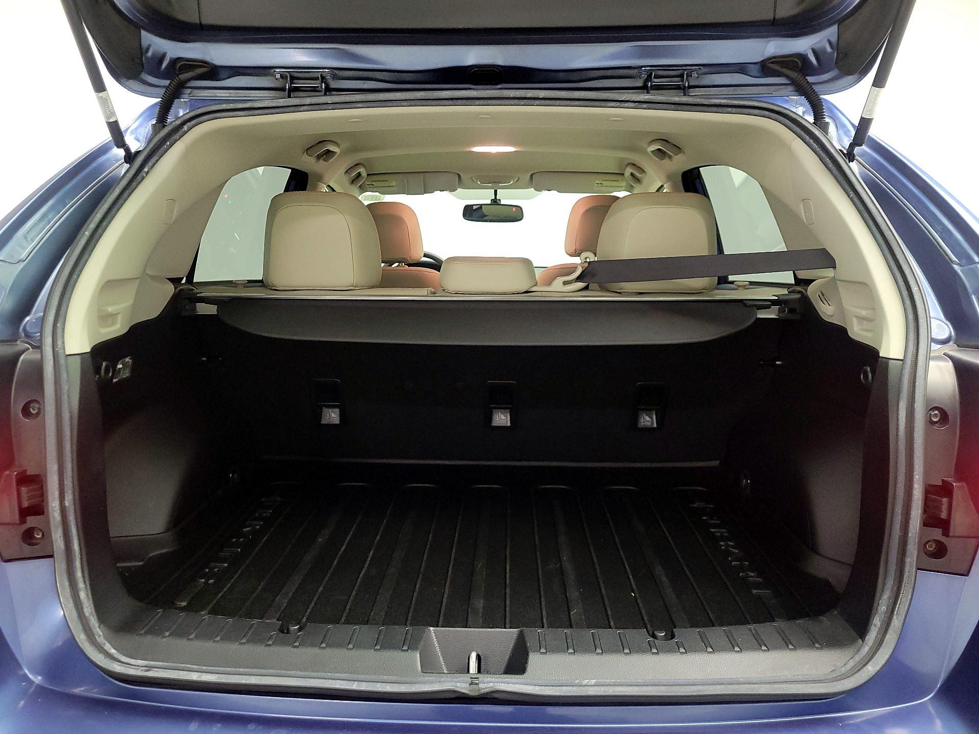 Thumbnail: 2016 Subaru XV Crosstrek - 20