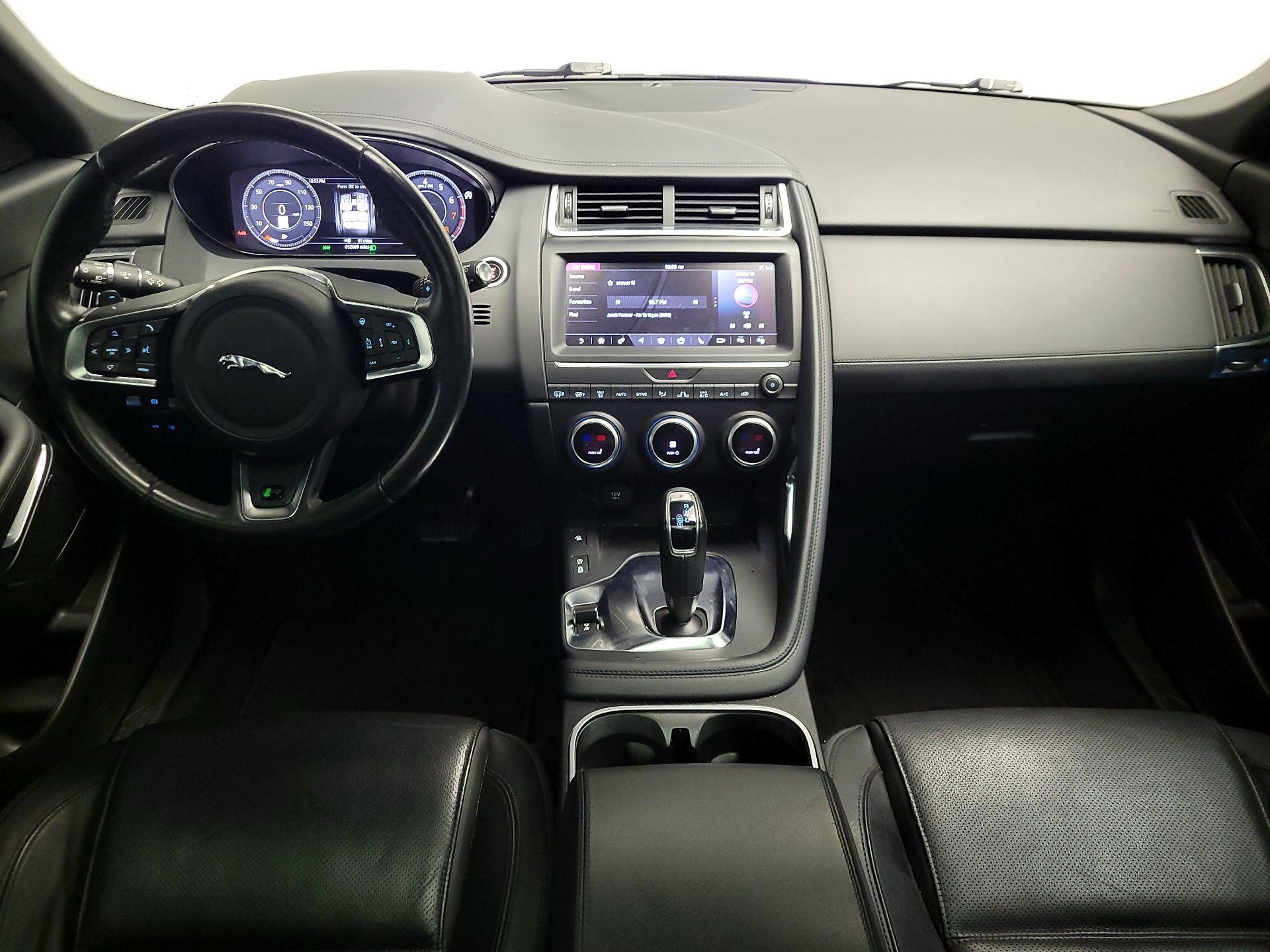 Thumbnail: 2019 Jaguar E-Pace - 9