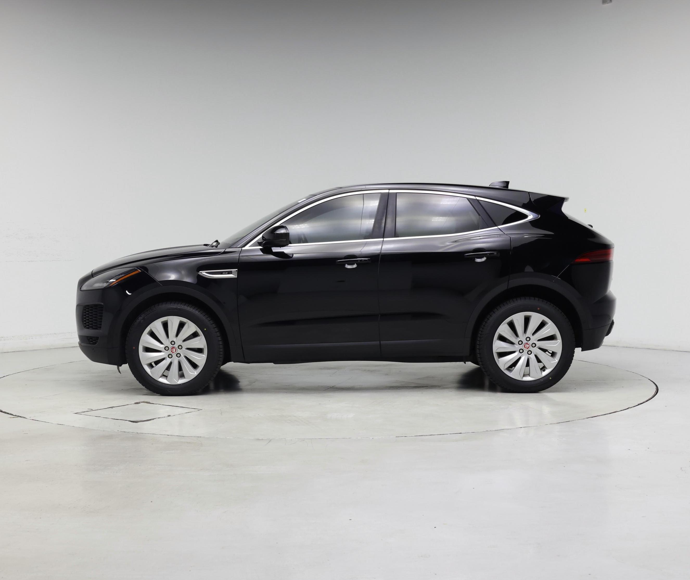 Thumbnail: 2019 Jaguar E-Pace - 3