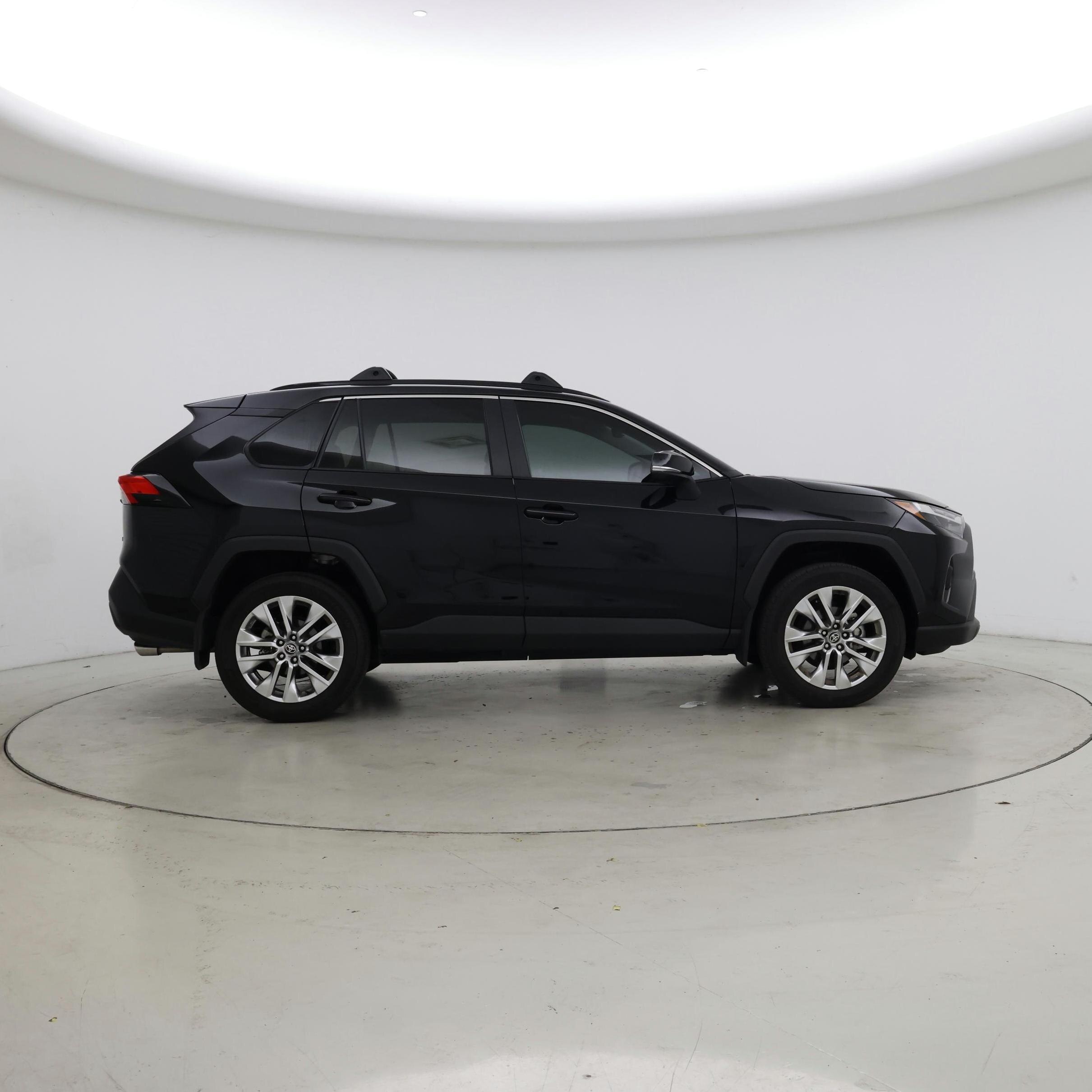 Thumbnail: 2025 Toyota RAV4 - 7