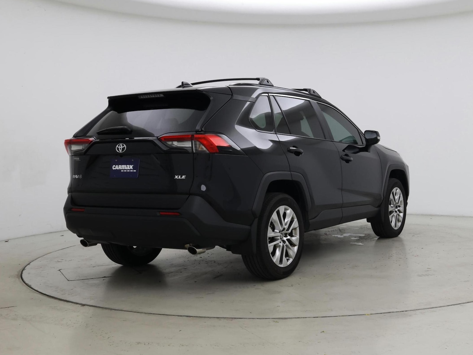 2025 Toyota RAV4 XLE Premium - Photo 9
