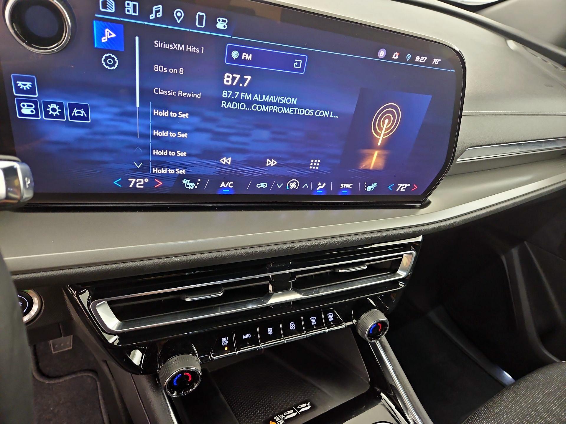 Thumbnail: 2025 Chevrolet Traverse - 15