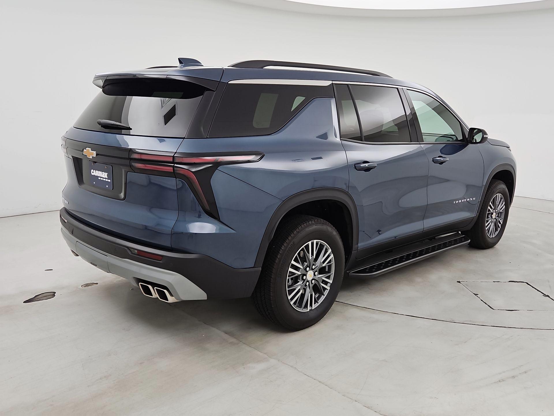 Thumbnail: 2025 Chevrolet Traverse - 5