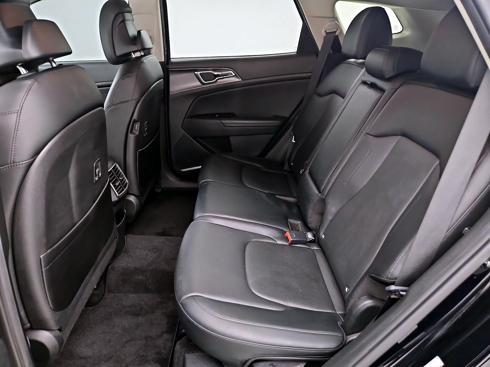 2023 Kia Sportage EX - Photo 19