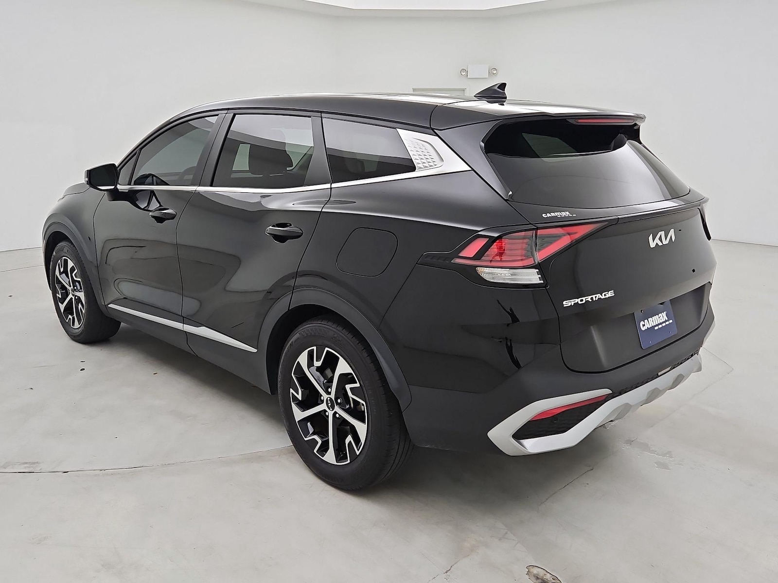 2023 Kia Sportage EX - Photo 7