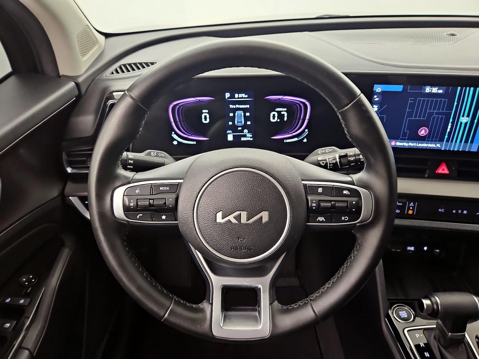 2023 Kia Sportage EX - Photo 9