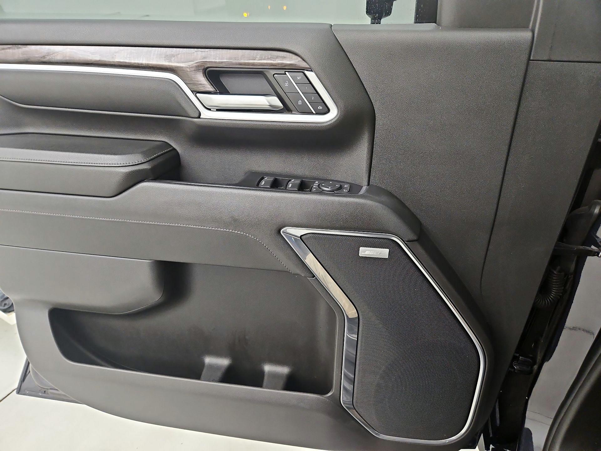 Thumbnail: 2024 Chevrolet Silverado 3500 - 10