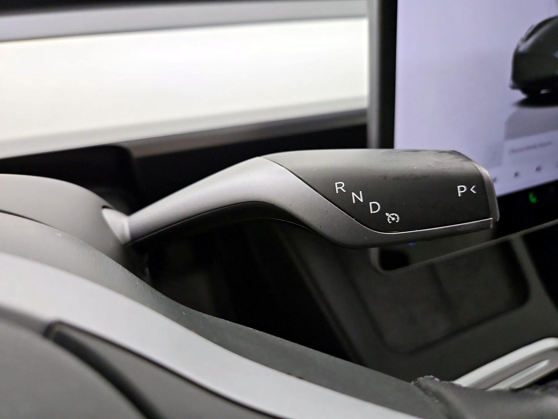 Thumbnail: 2022 Tesla Model 3 - 15