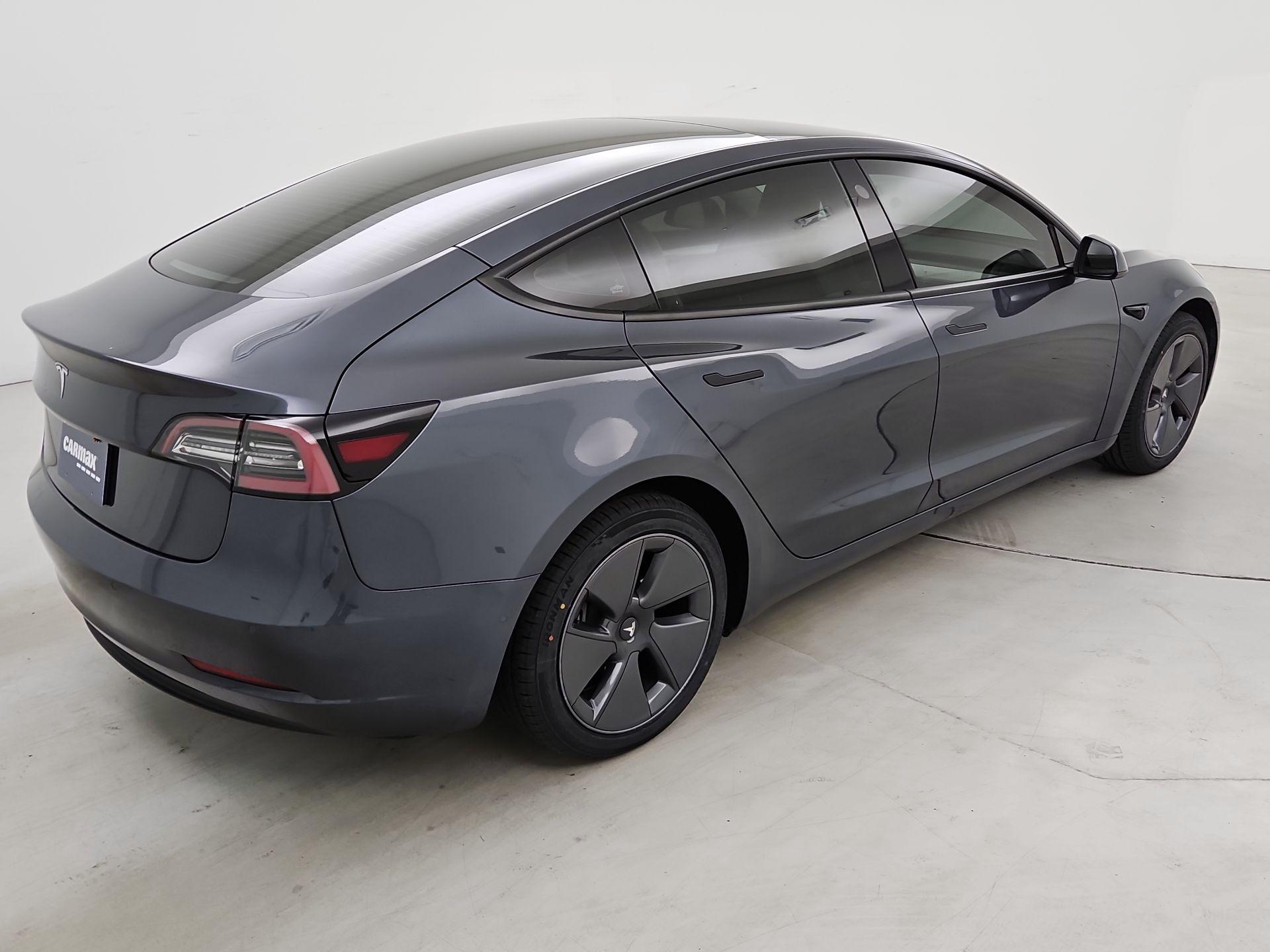 Thumbnail: 2022 Tesla Model 3 - 5