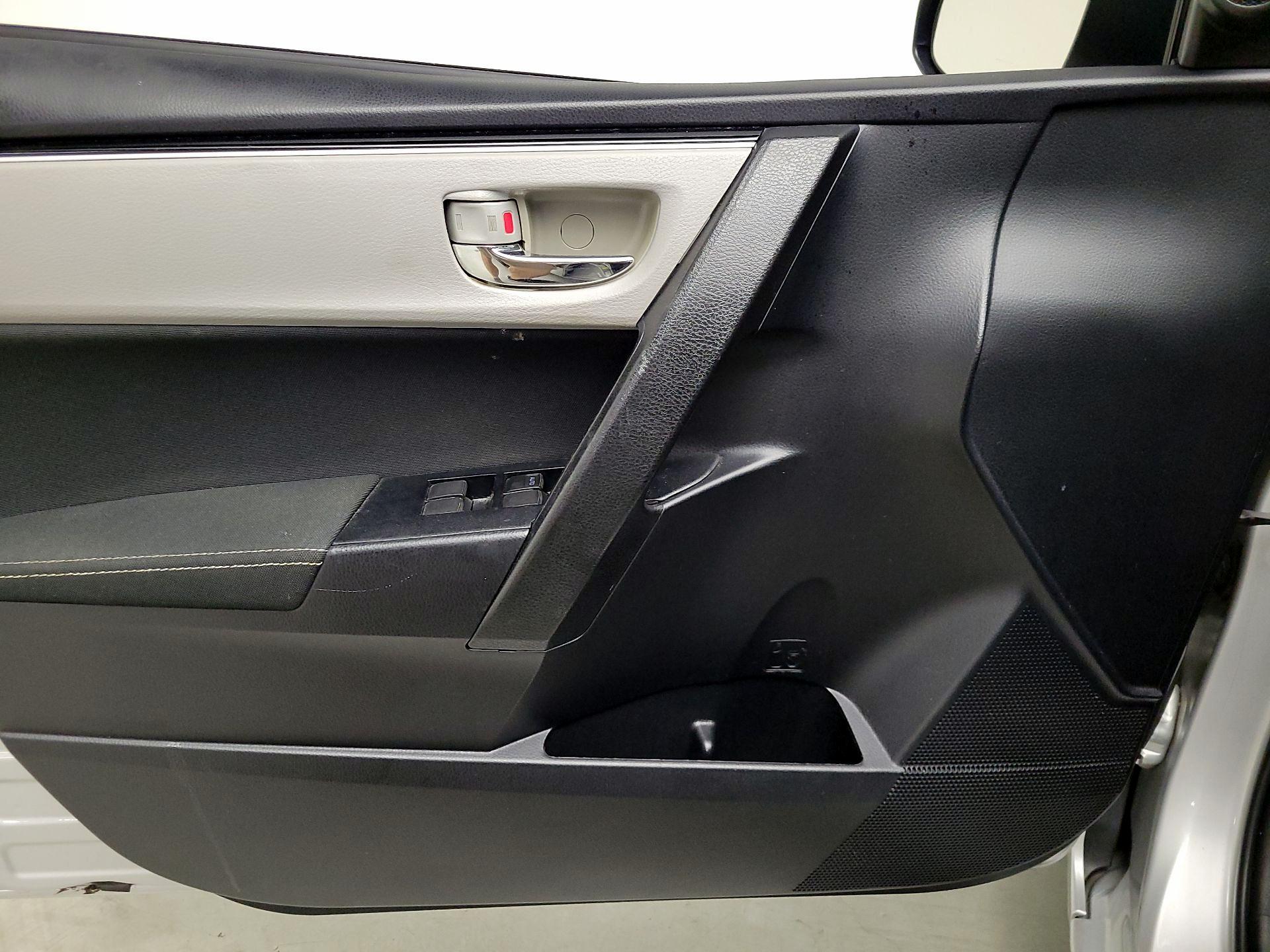 Thumbnail: 2019 Toyota Corolla - 12
