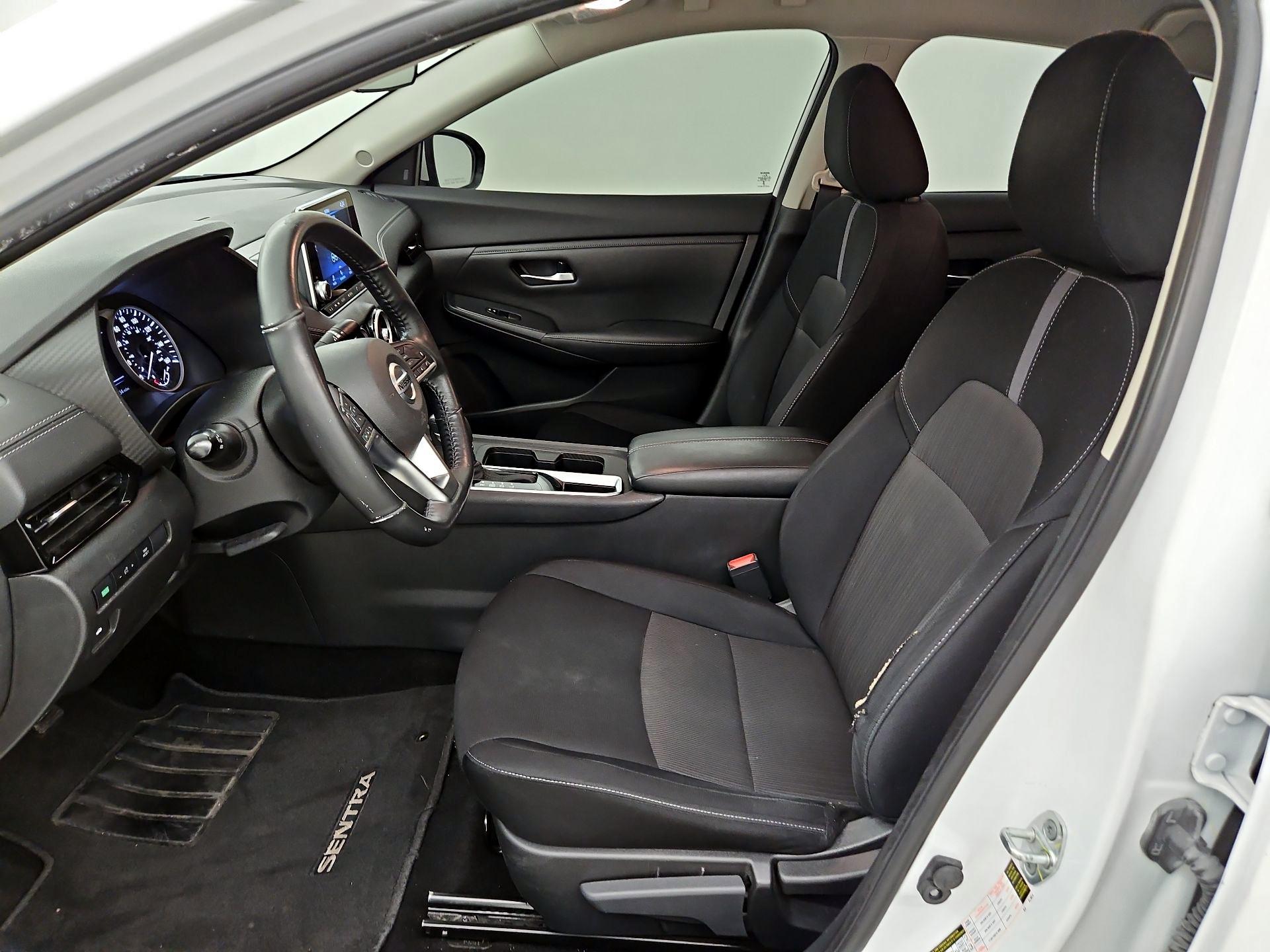 Thumbnail: 2023 Nissan Sentra - 9