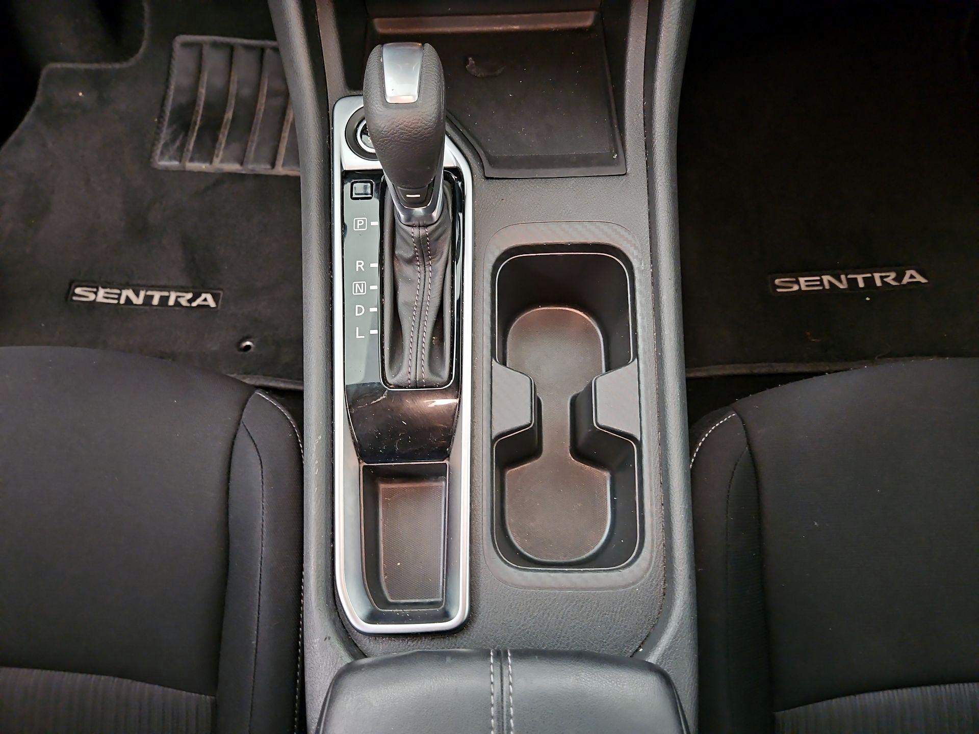 Thumbnail: 2023 Nissan Sentra - 15