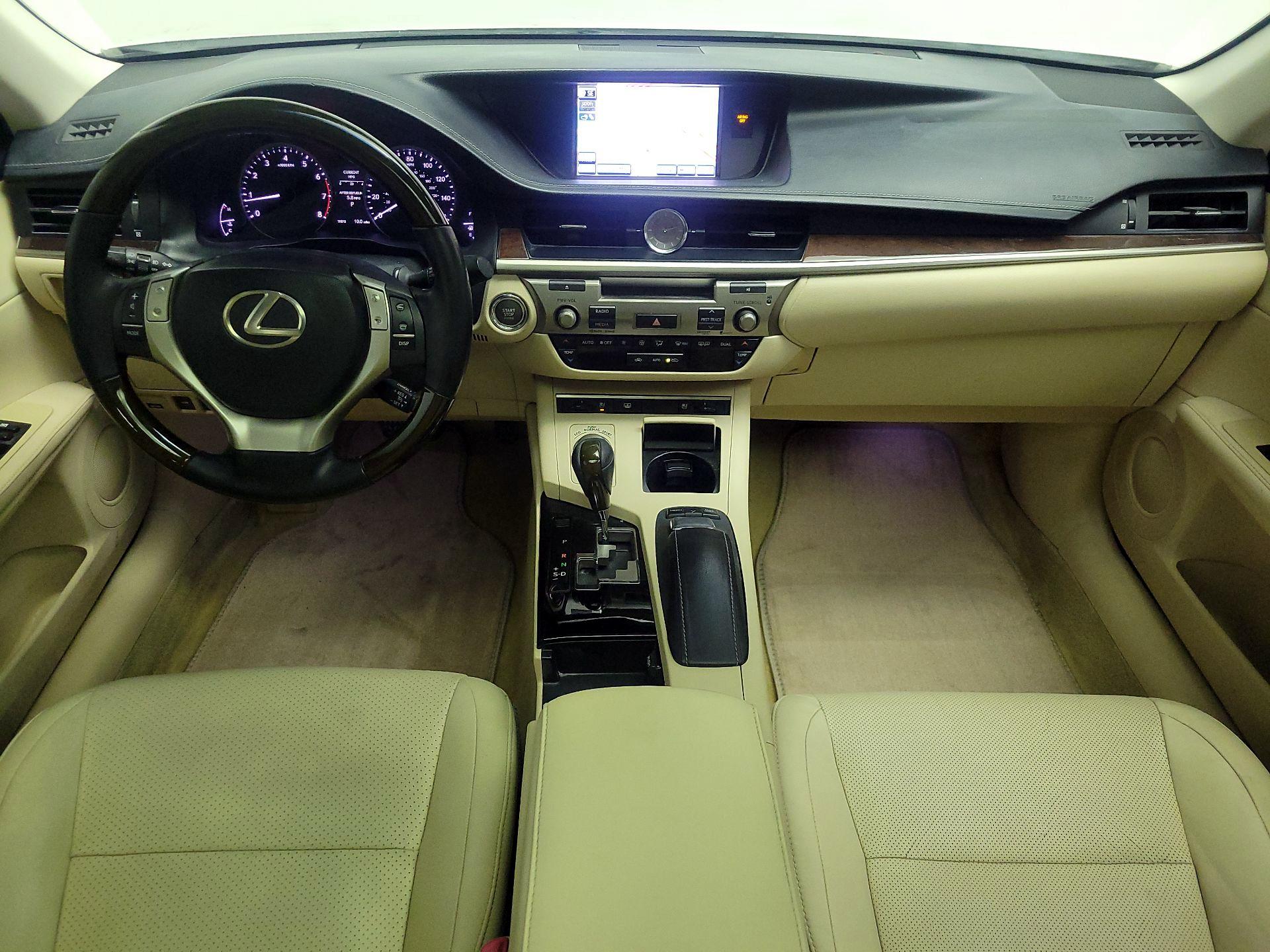 Thumbnail: 2014 Lexus ES - 9
