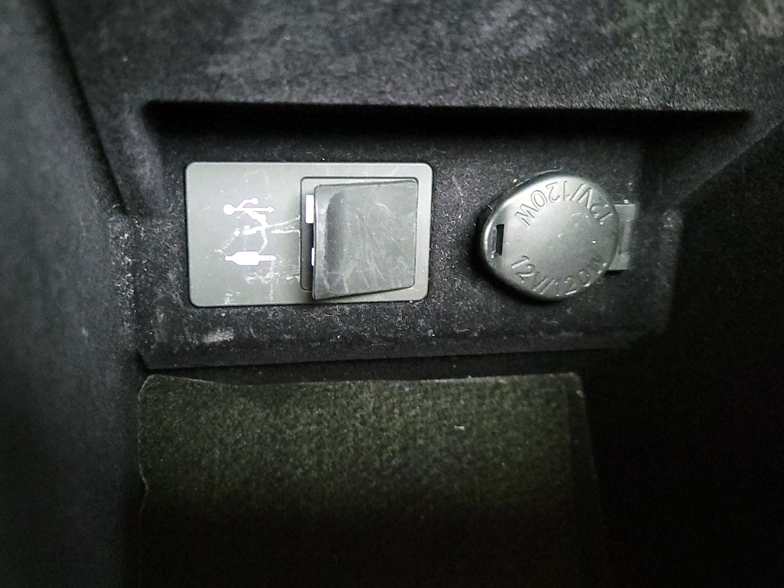2014 Lexus ES 350 - Photo 20