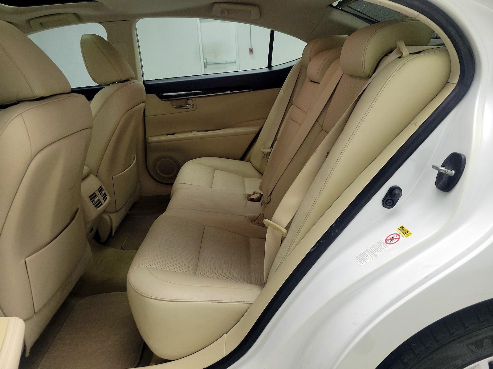 2014 Lexus ES 350 - Photo 22