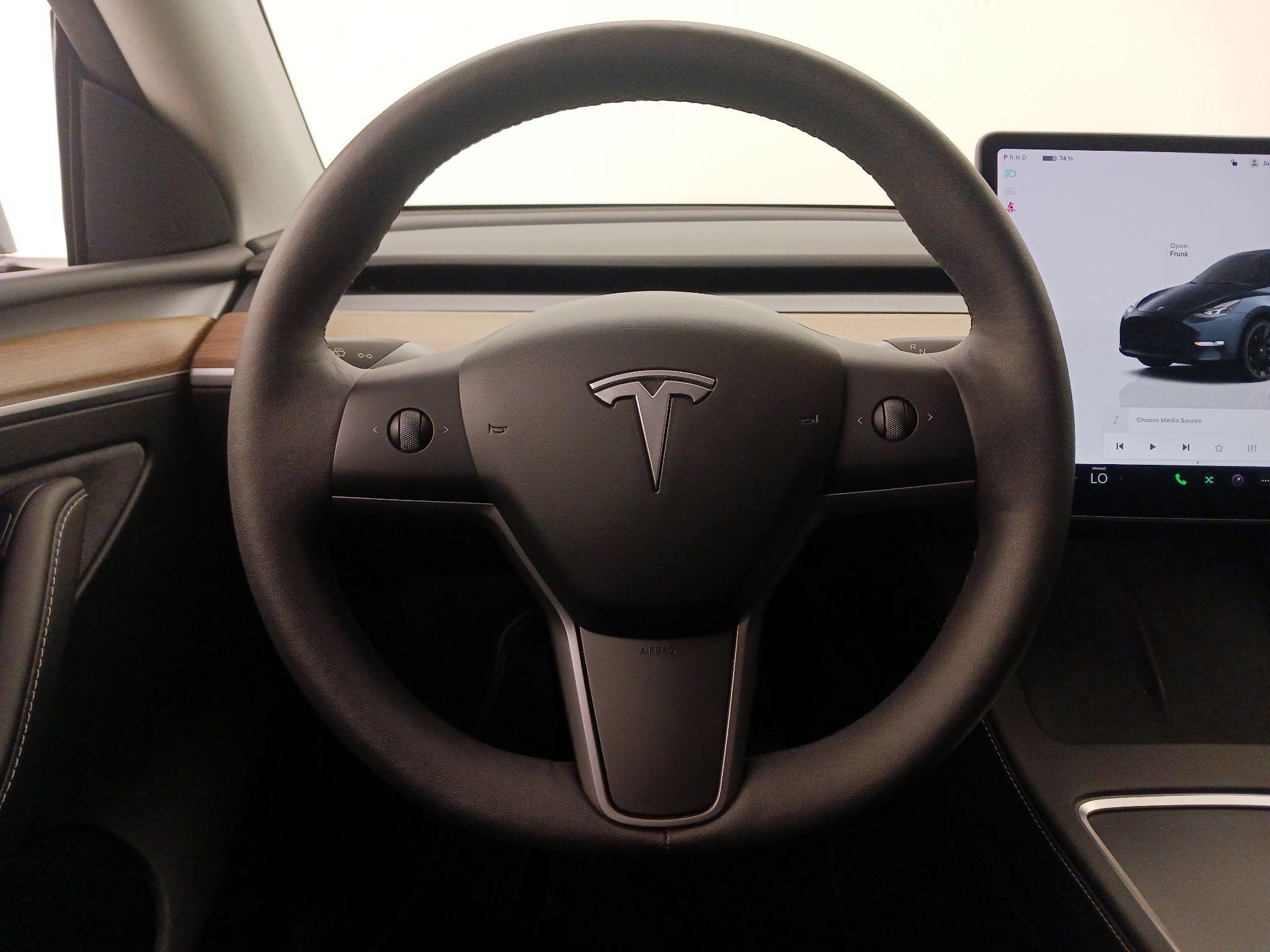 Thumbnail: 2024 Tesla Model Y - 10