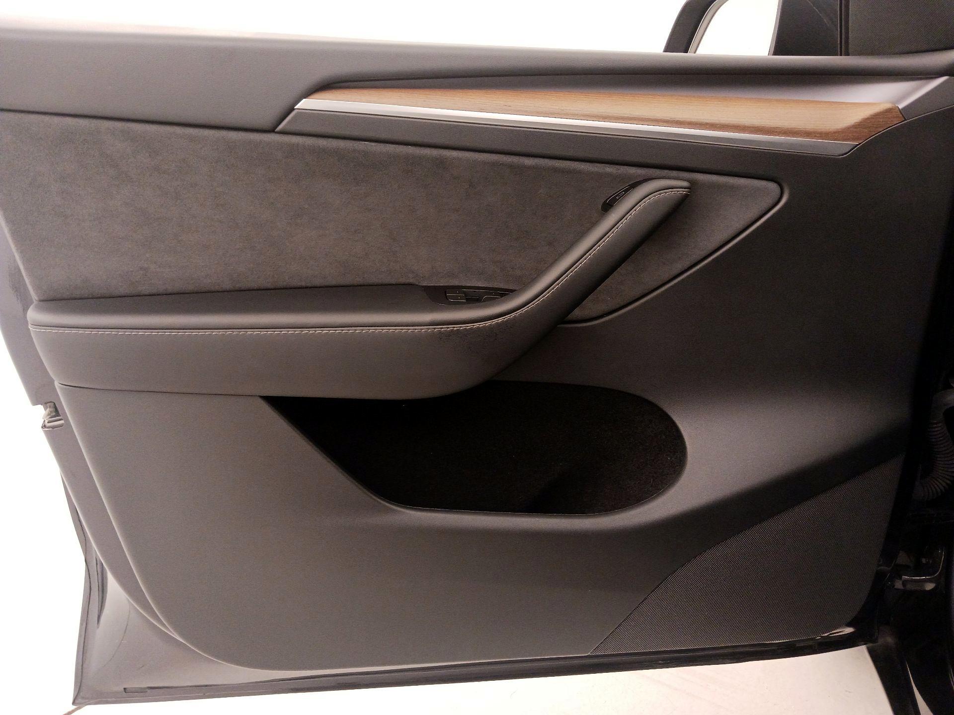 Thumbnail: 2024 Tesla Model Y - 12