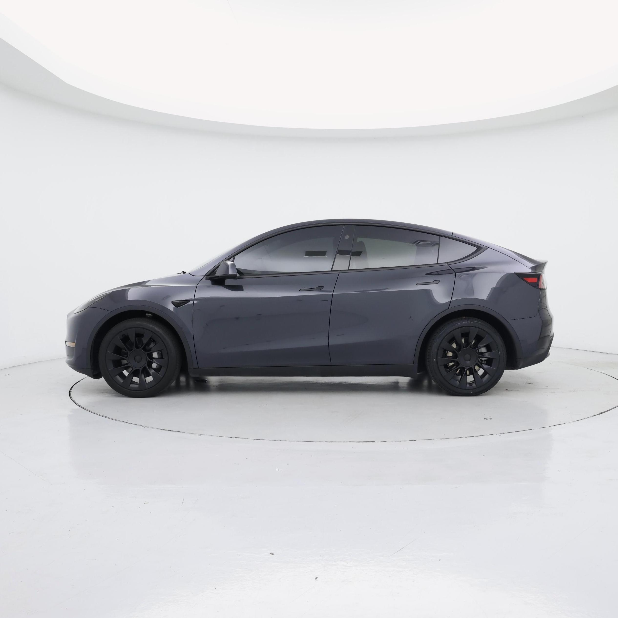 Thumbnail: 2024 Tesla Model Y - 3