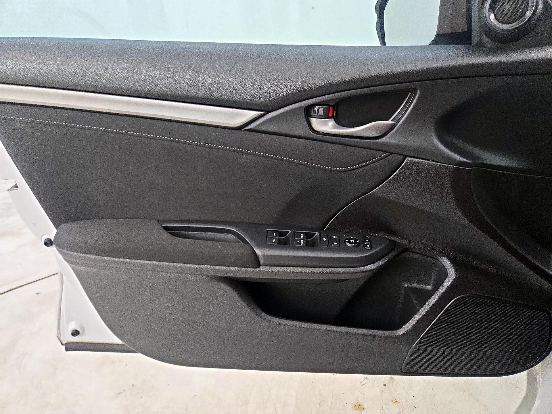 Thumbnail: 2020 Honda Civic - 12