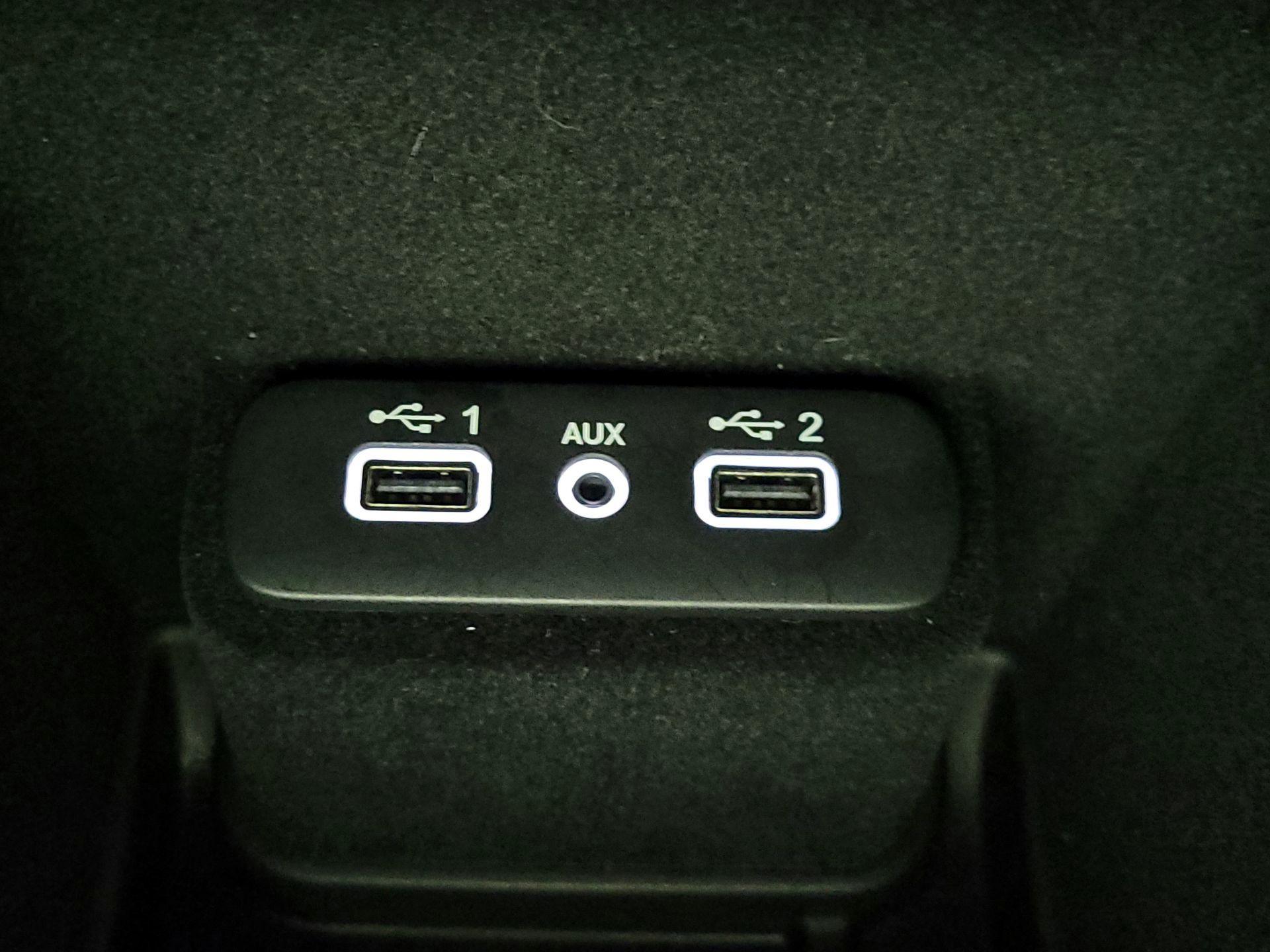 Thumbnail: 2019 Dodge Charger - 18