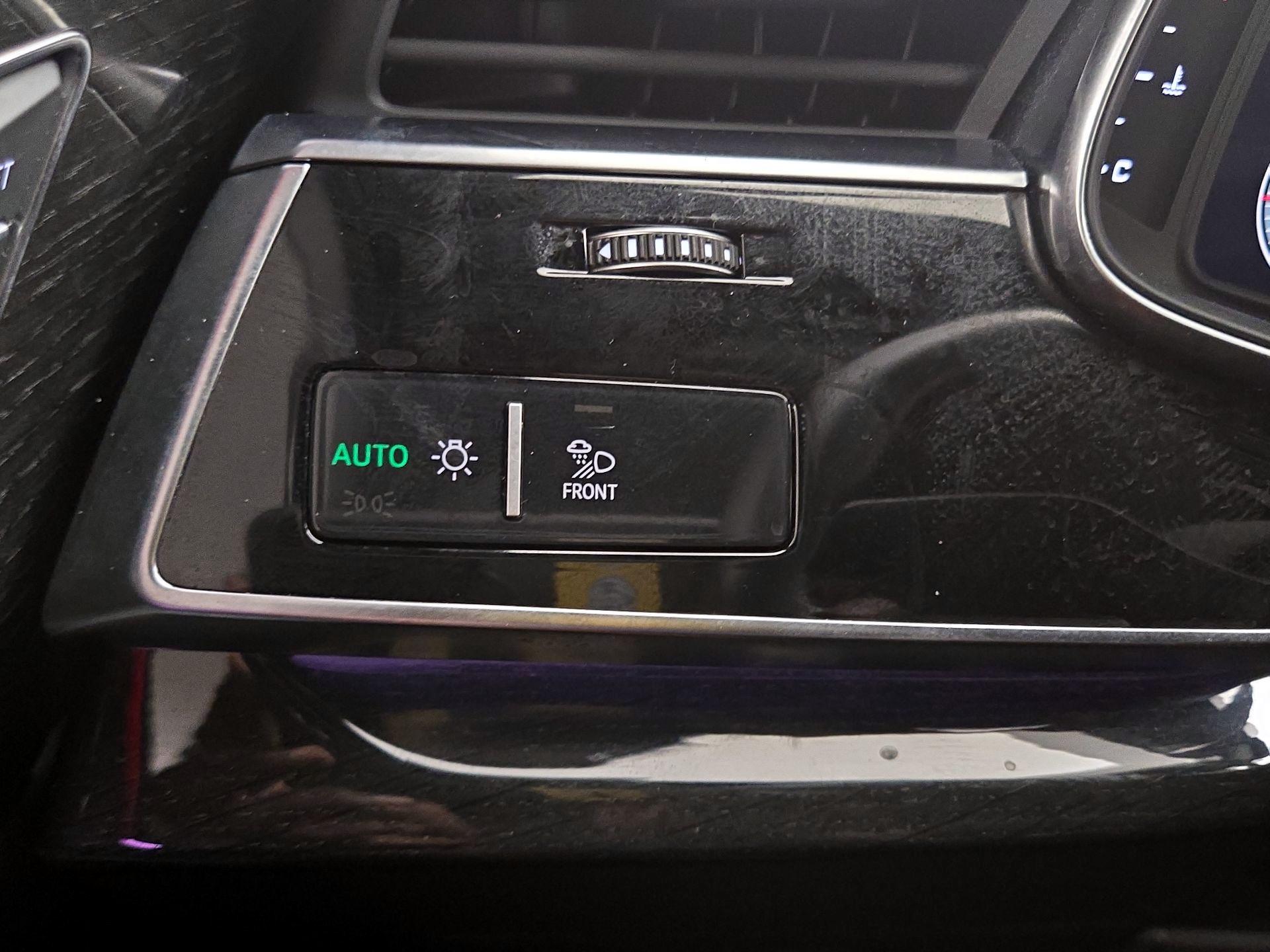 Thumbnail: 2021 Audi Q7 - 13