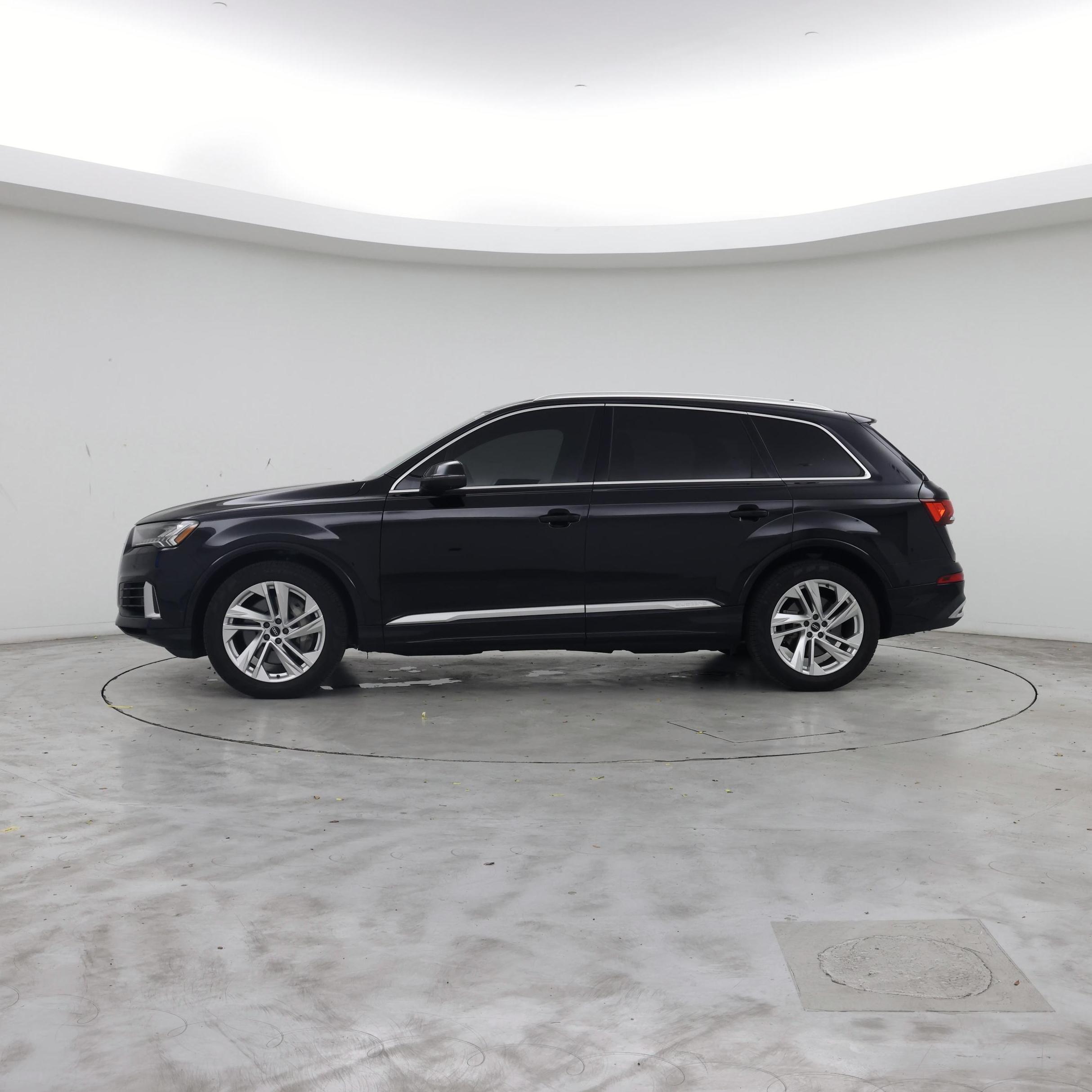 Thumbnail: 2021 Audi Q7 - 3