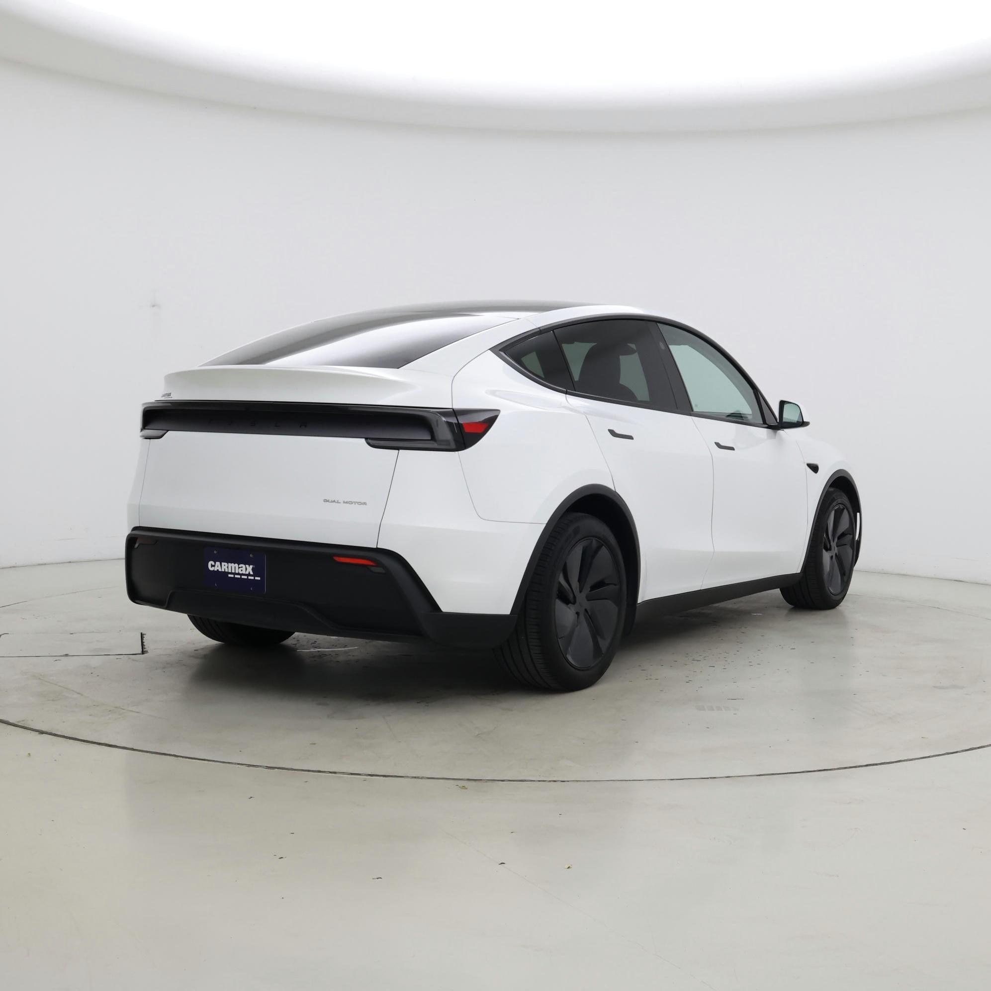 Thumbnail: 2026 Tesla Model Y - 8