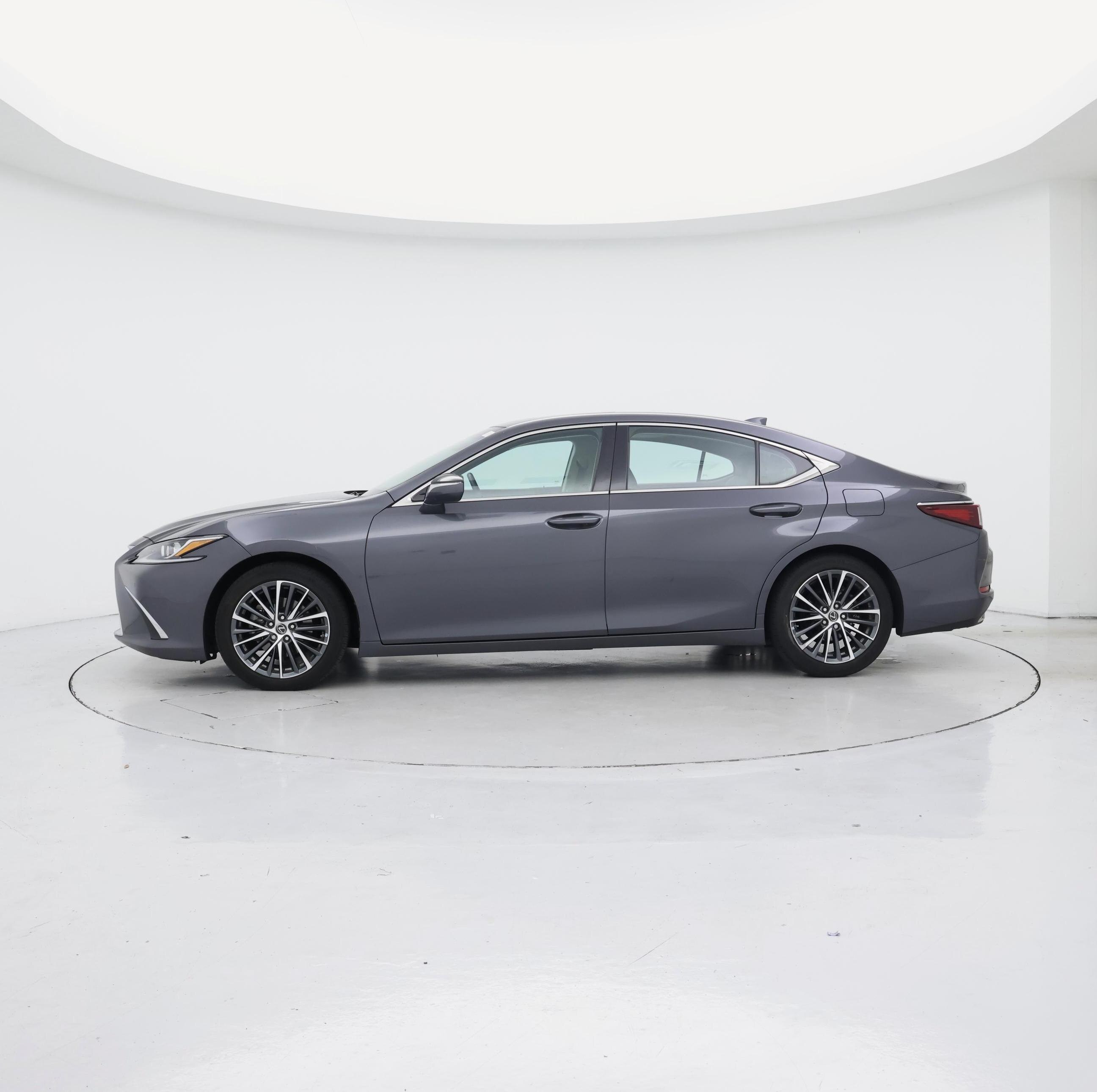 Thumbnail: 2023 Lexus ES - 3