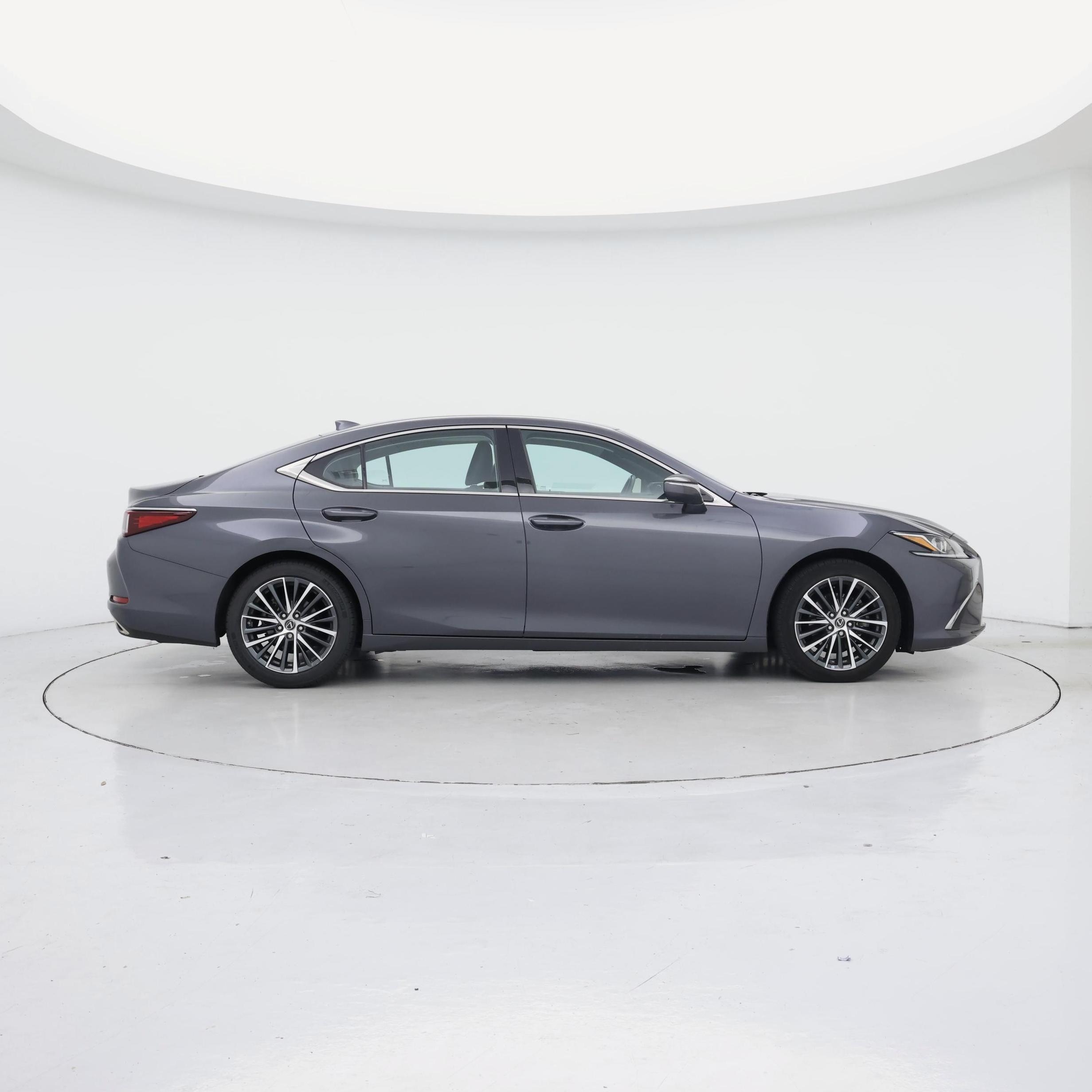 Thumbnail: 2023 Lexus ES - 7