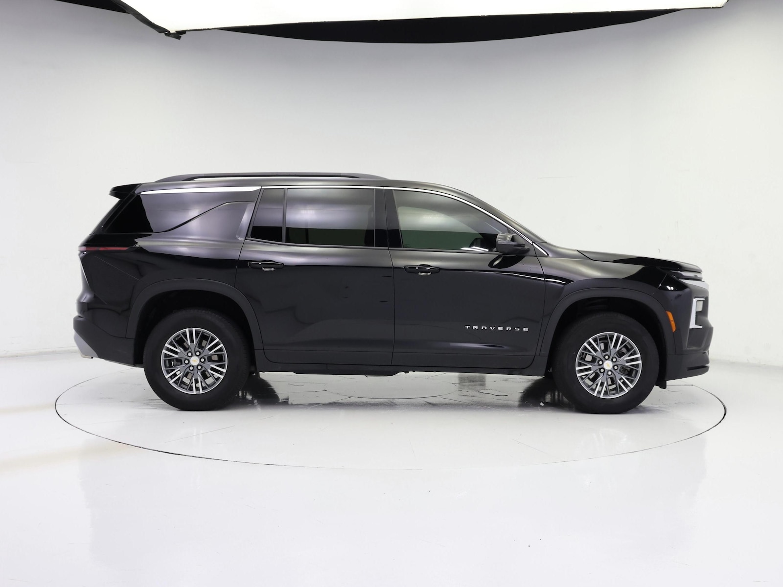 2024 Chevrolet Traverse 1LT - Photo 8