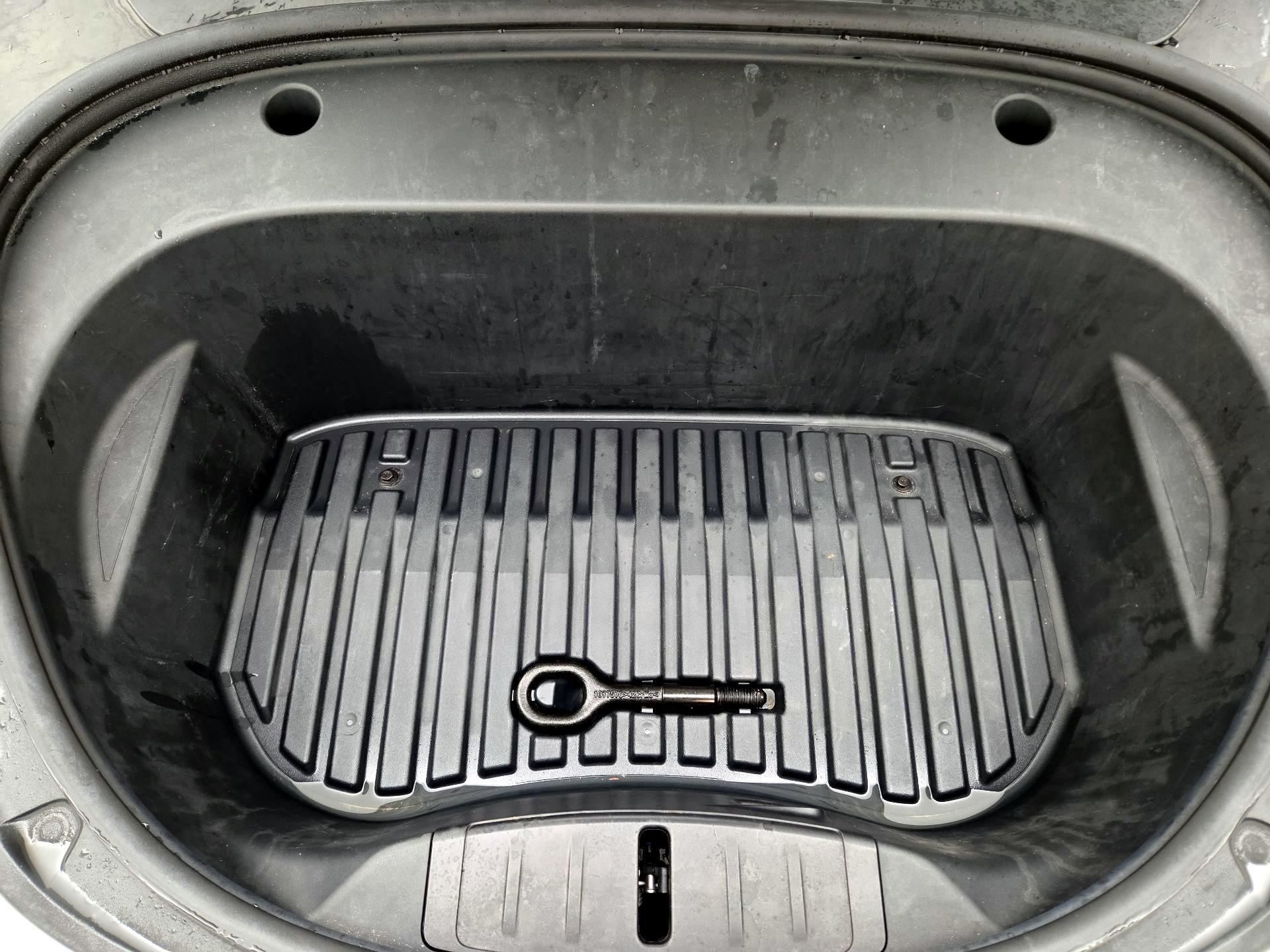 Thumbnail: 2022 Tesla Model 3 - 20