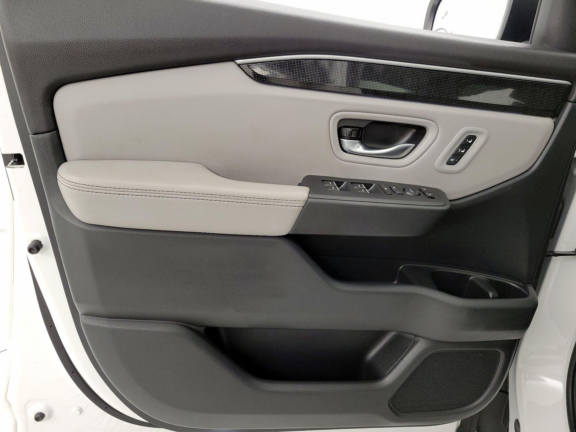 Thumbnail: 2025 Honda Pilot - 12