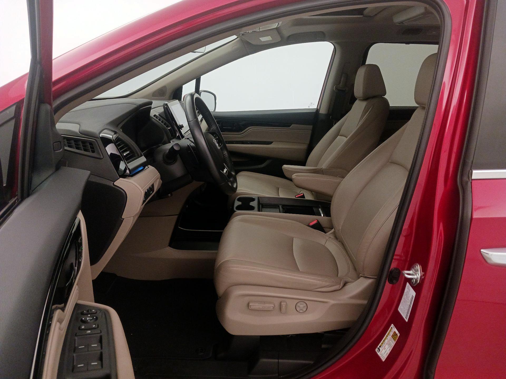 Thumbnail: 2023 Honda Odyssey - 11