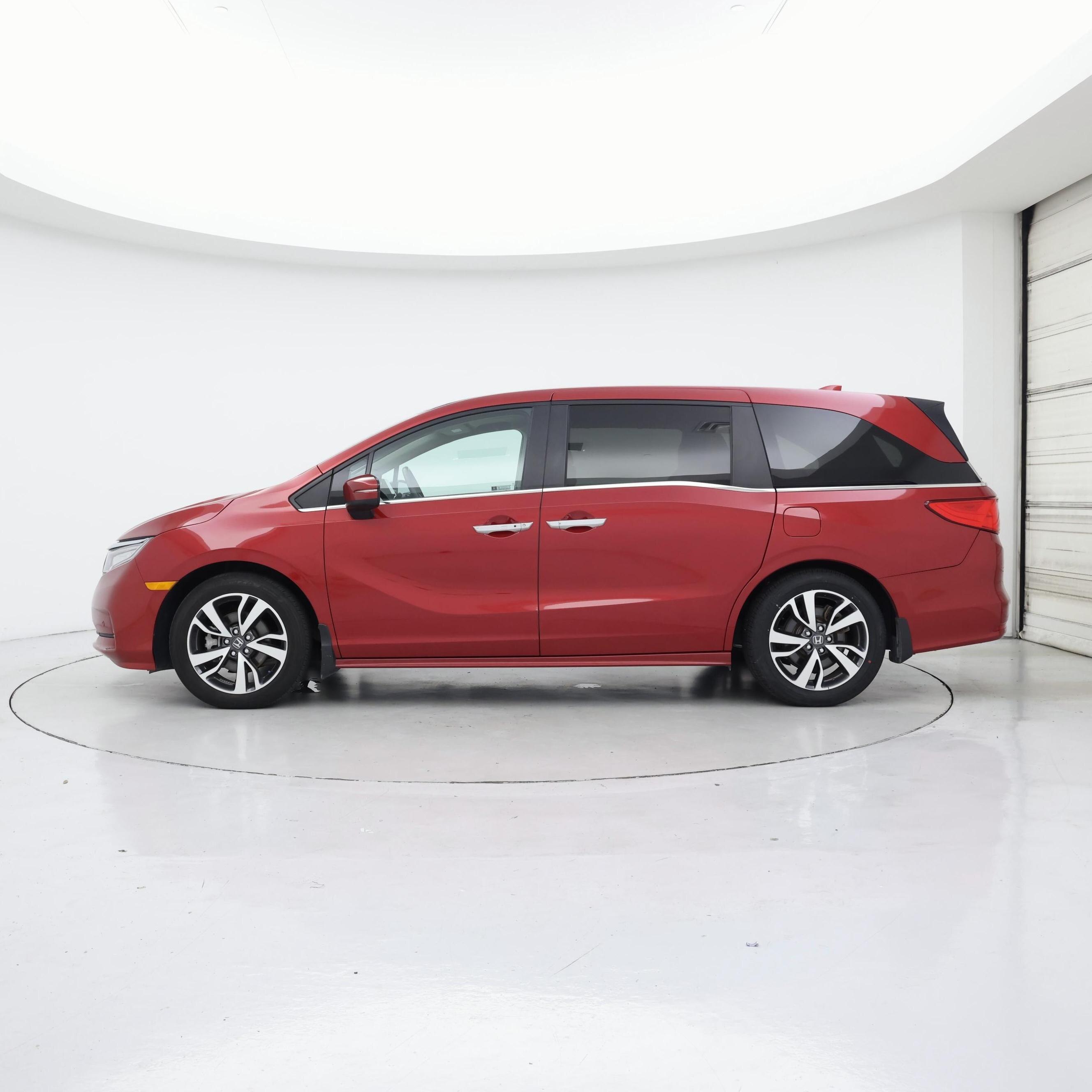 Thumbnail: 2023 Honda Odyssey - 3